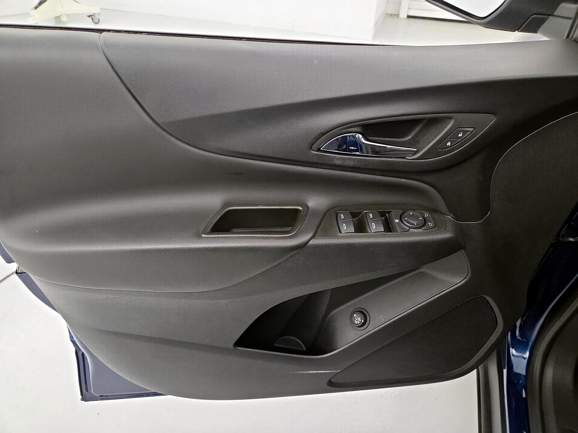 Thumbnail: 2023 Chevrolet Equinox - 12