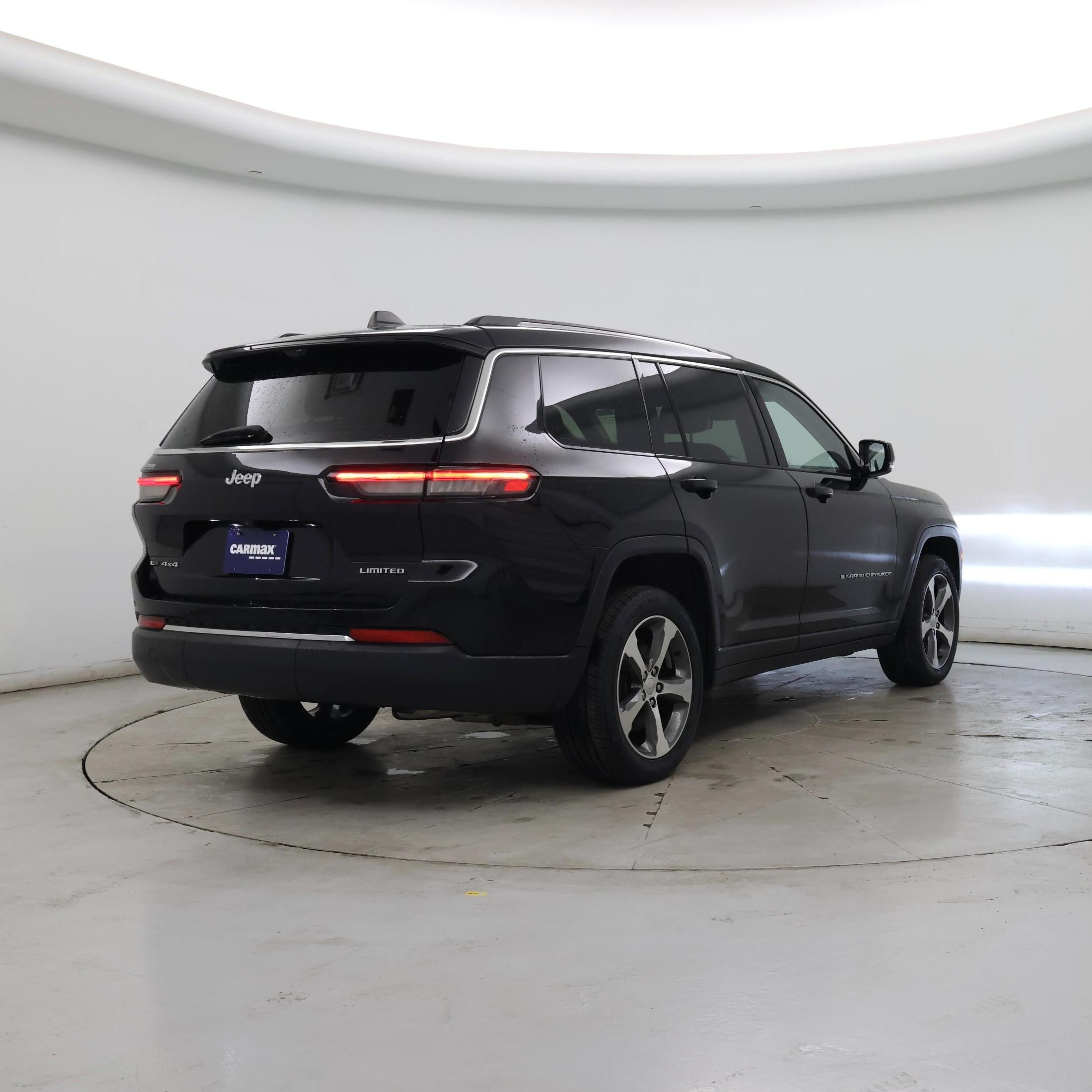 Thumbnail: 2023 Jeep Grand Cherokee L - 8