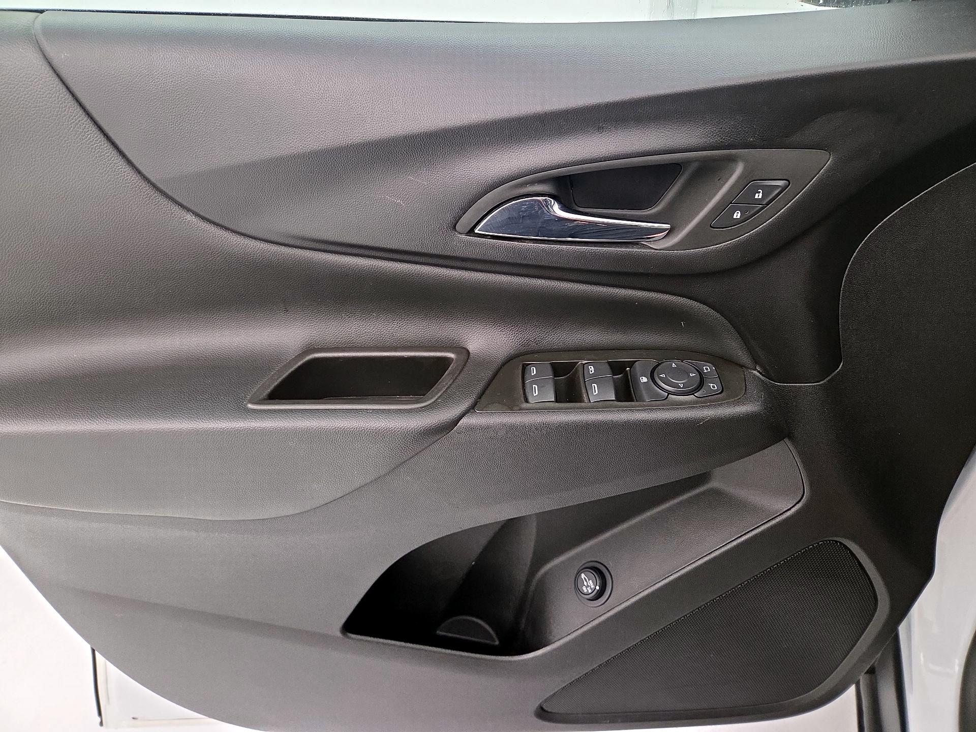 Thumbnail: 2023 Chevrolet Equinox - 12