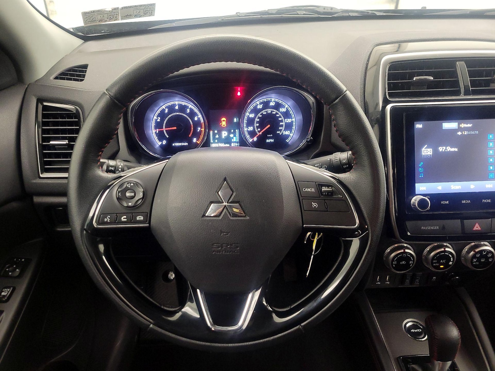 2024 Mitsubishi Outlander Sport LE - Photo 11