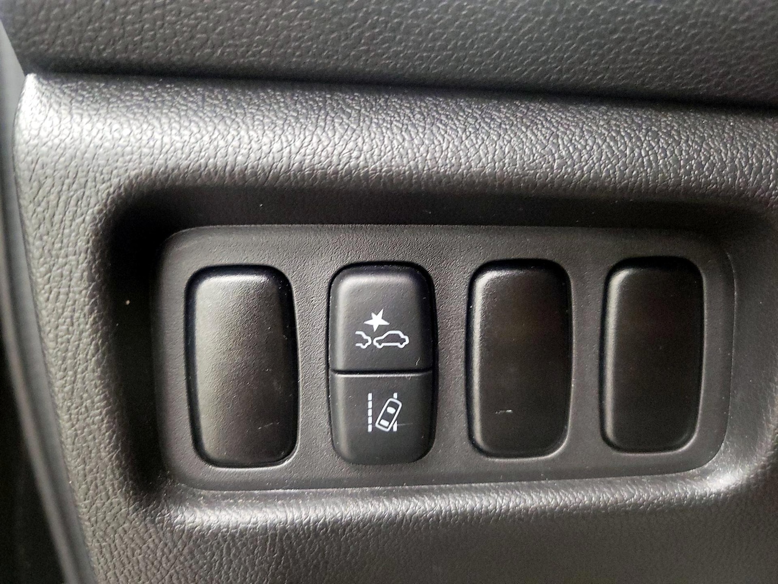2024 Mitsubishi Outlander Sport LE - Photo 14