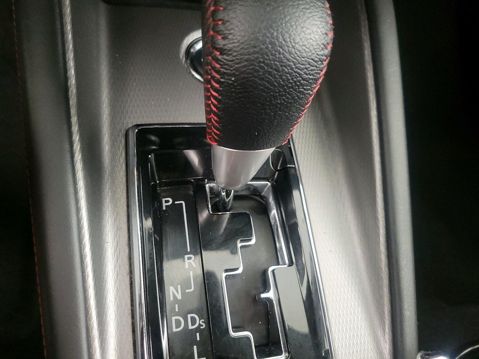 2024 Mitsubishi Outlander Sport LE - Photo 18