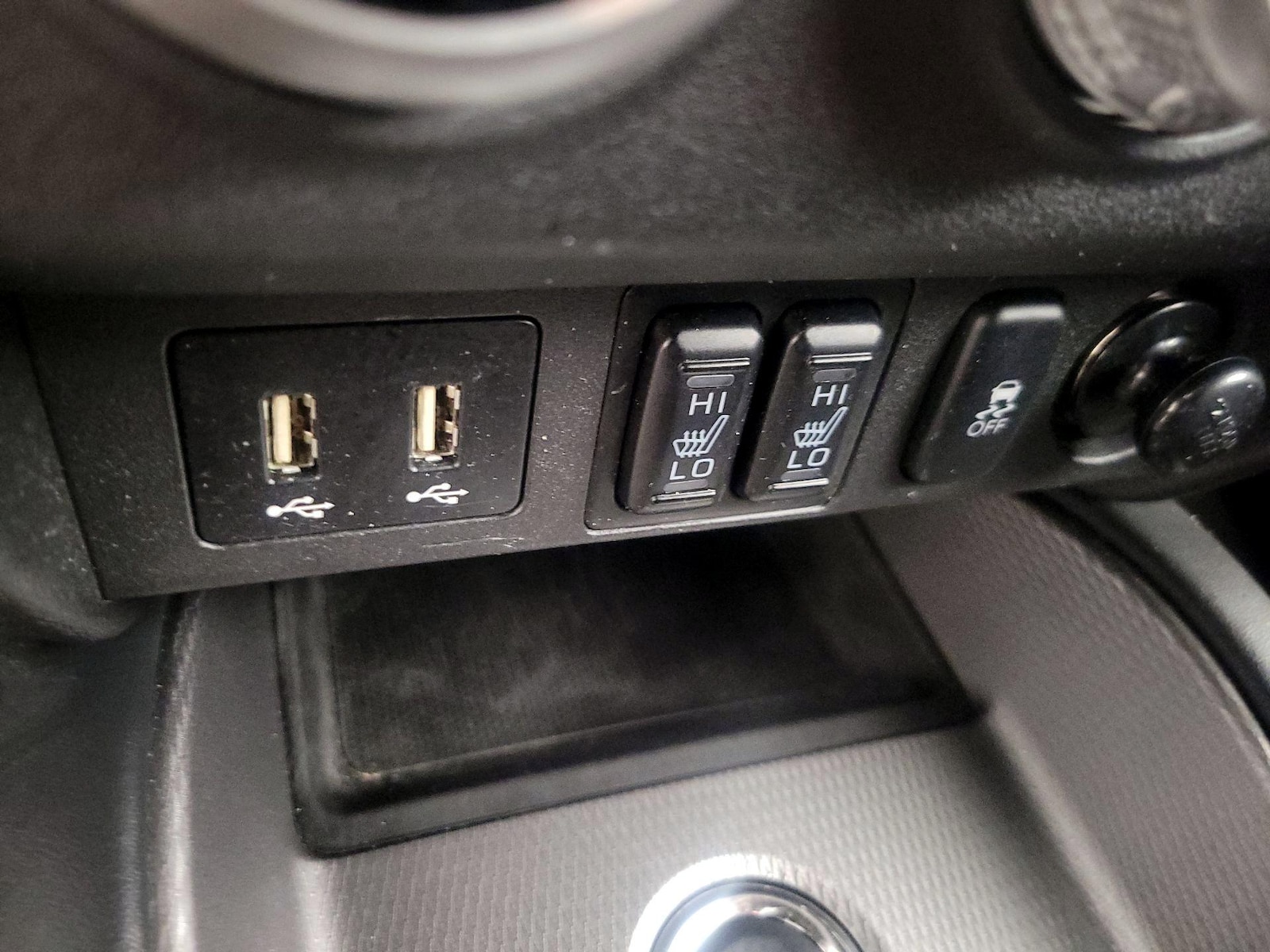 2024 Mitsubishi Outlander Sport LE - Photo 19
