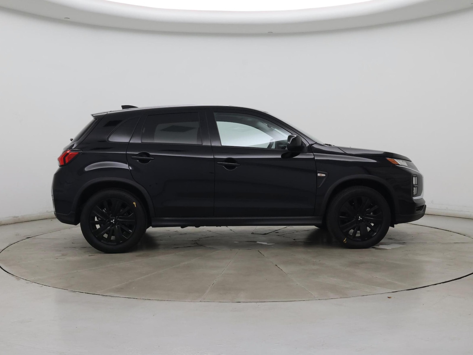 2024 Mitsubishi Outlander Sport LE - Photo 8