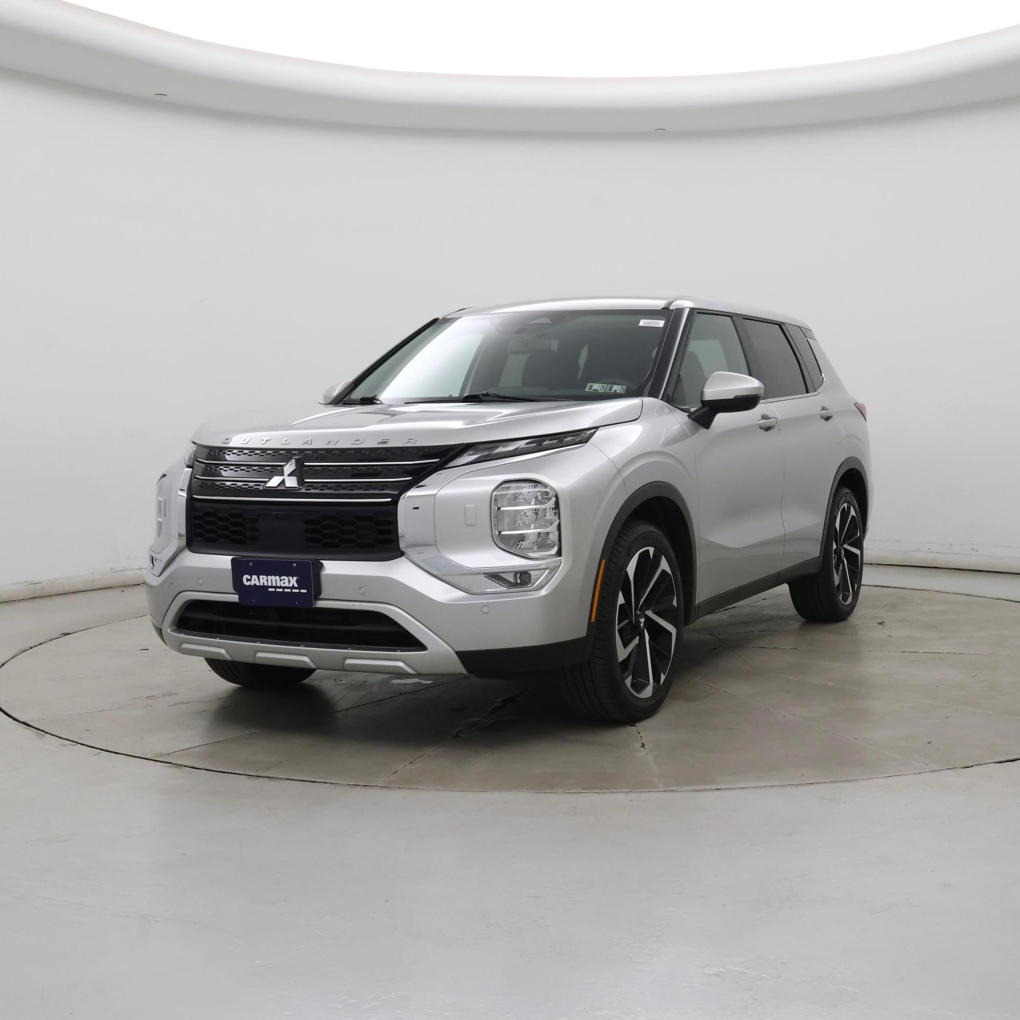 Thumbnail: 2024 Mitsubishi Outlander - 4