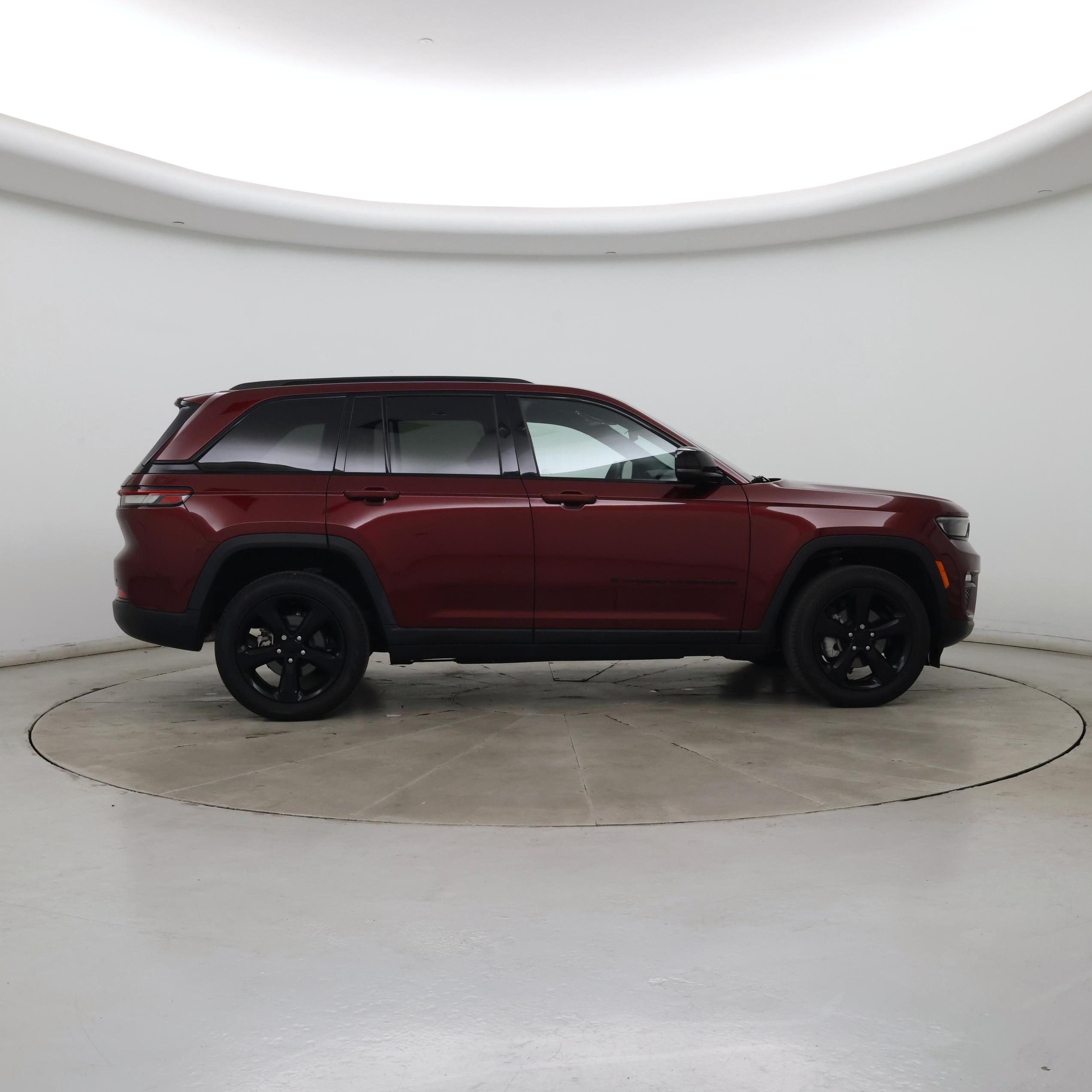 Thumbnail: 2023 Jeep Grand Cherokee - 7