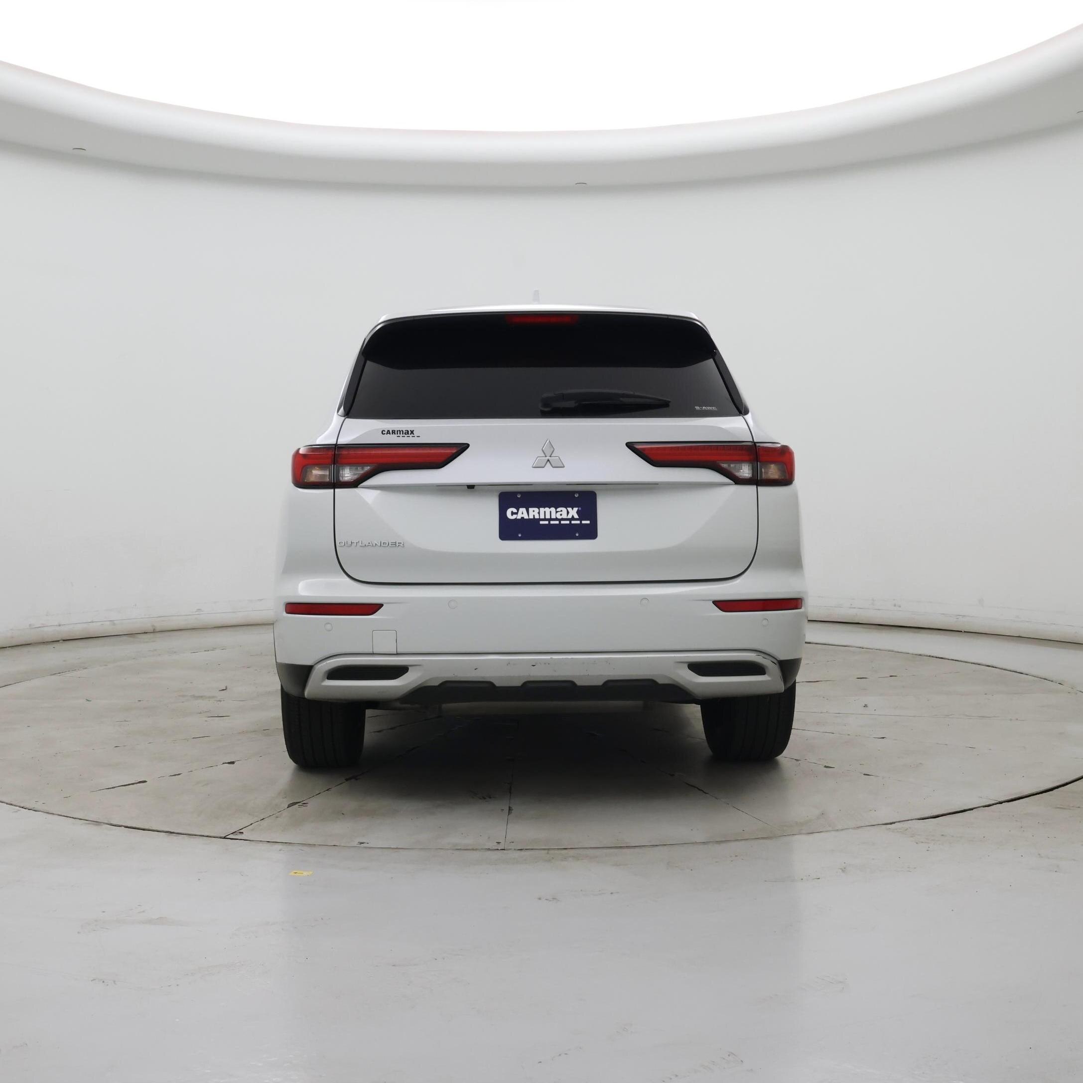 Thumbnail: 2022 Mitsubishi Outlander - 6
