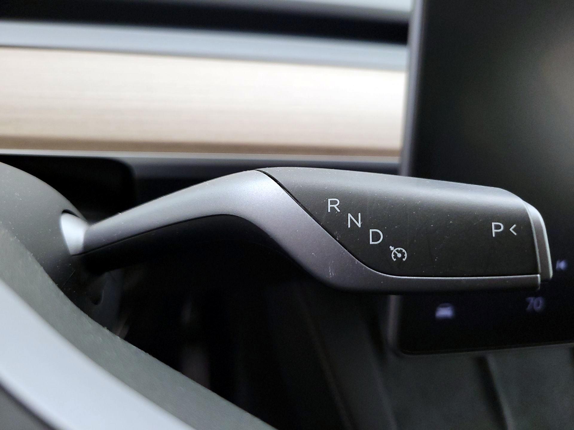 Thumbnail: 2025 Tesla Model Y - 17