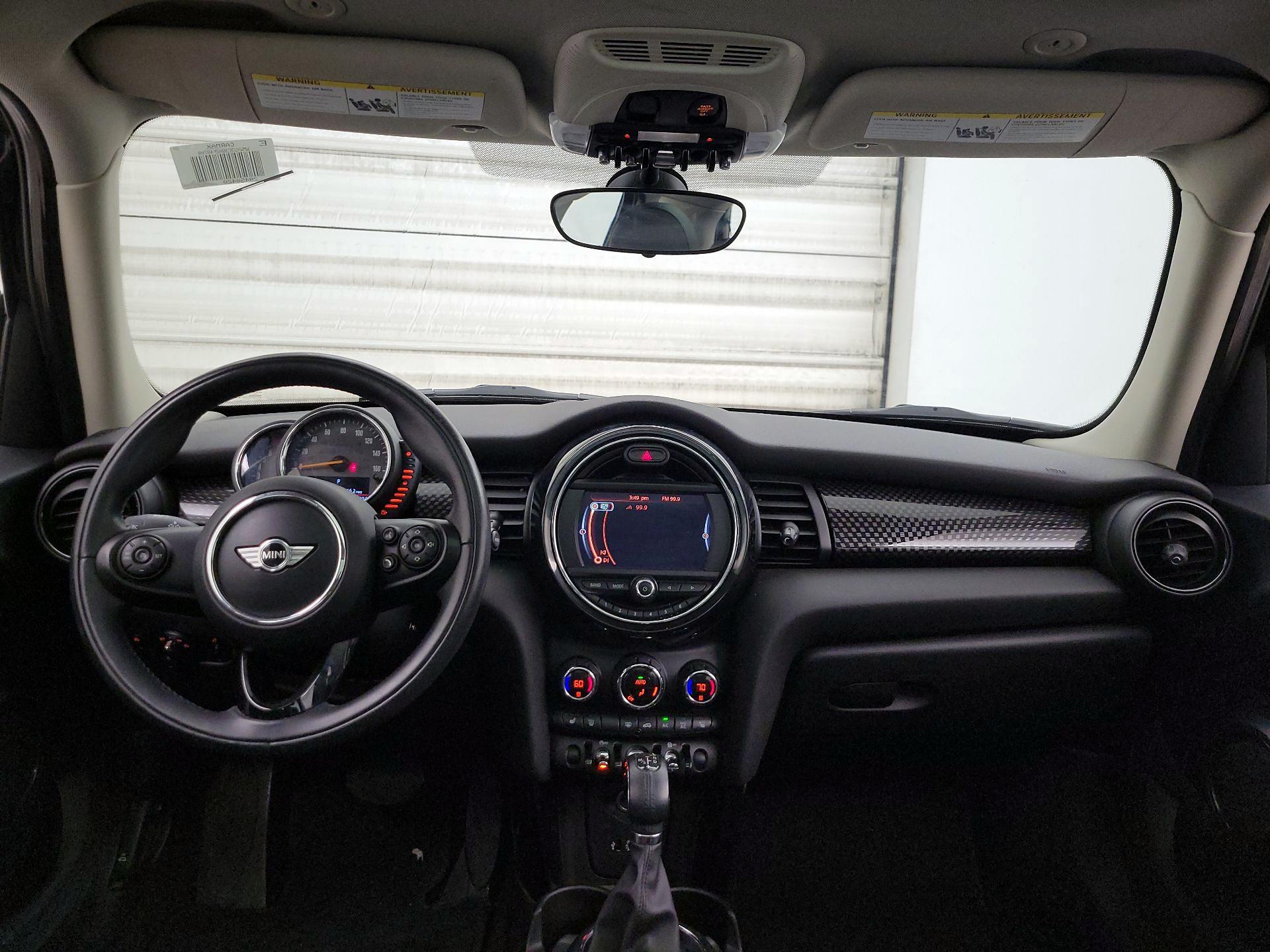 Thumbnail: 2017 MINI Cooper Hardtop - 9