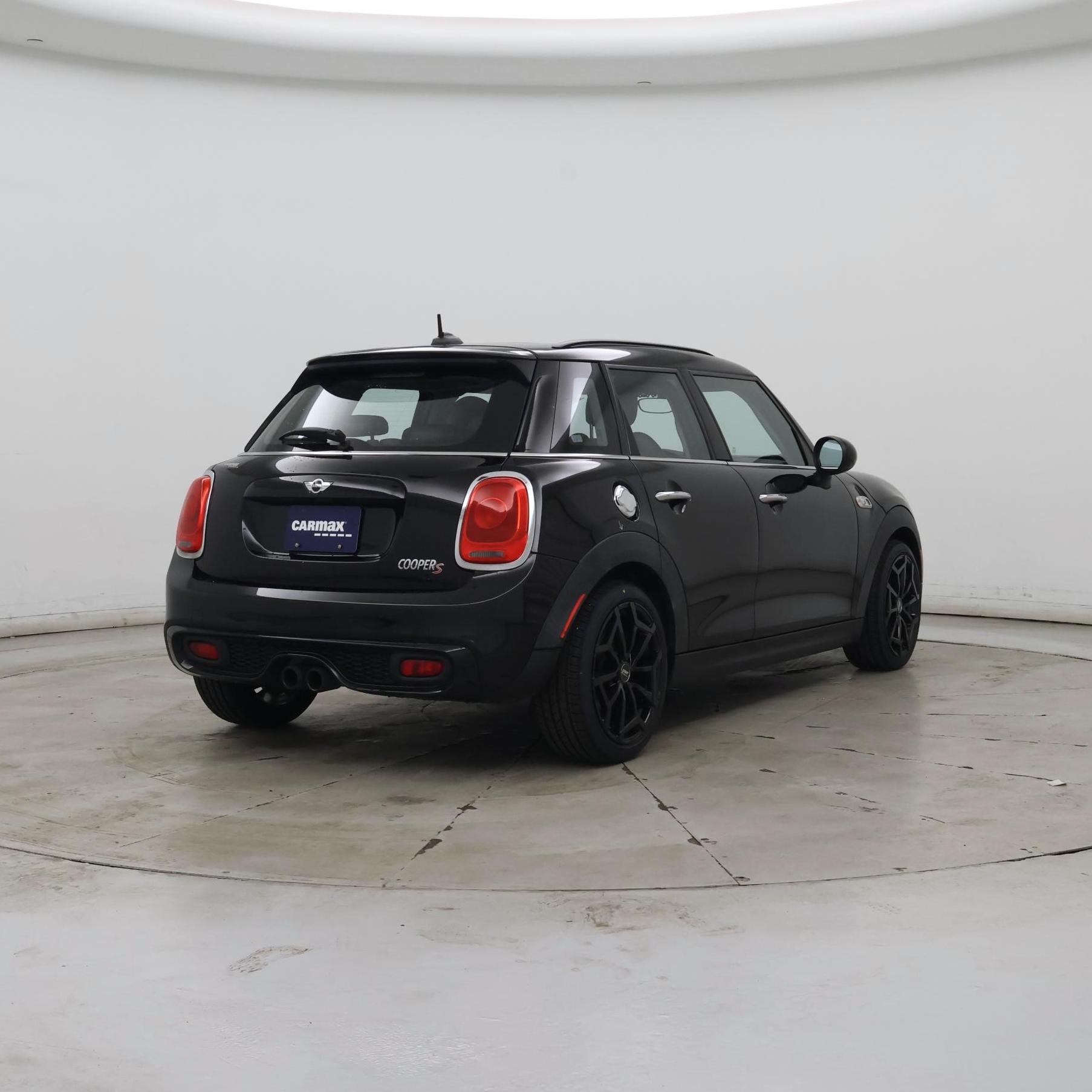 Thumbnail: 2017 MINI Cooper Hardtop - 8