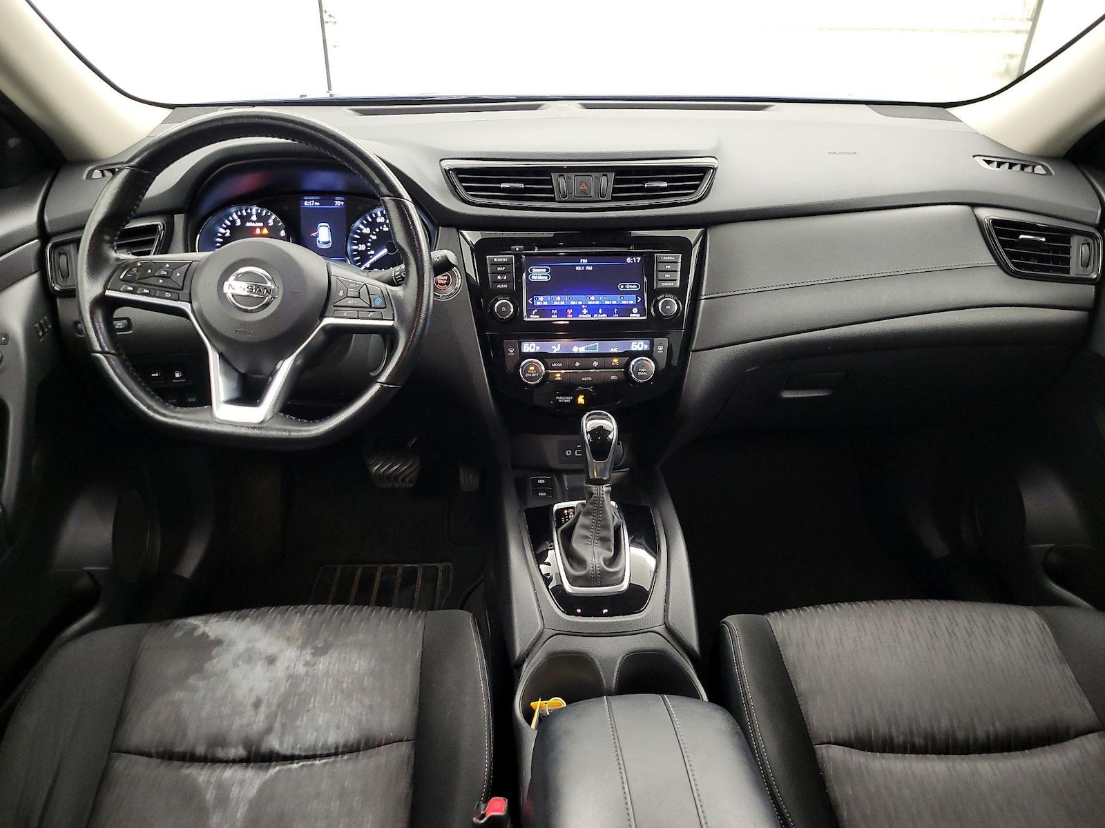 2020 Nissan Rogue SV - Photo 10