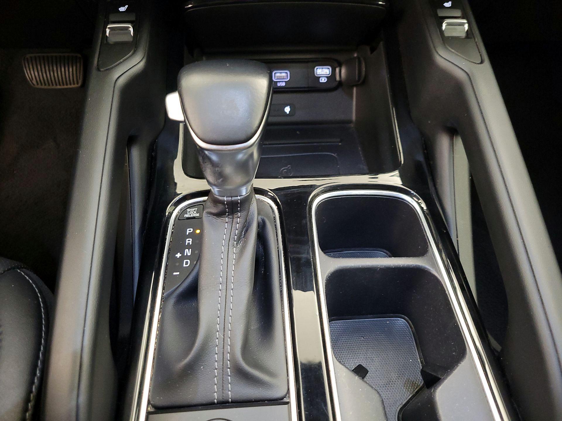 Thumbnail: 2022 Kia Telluride - 18
