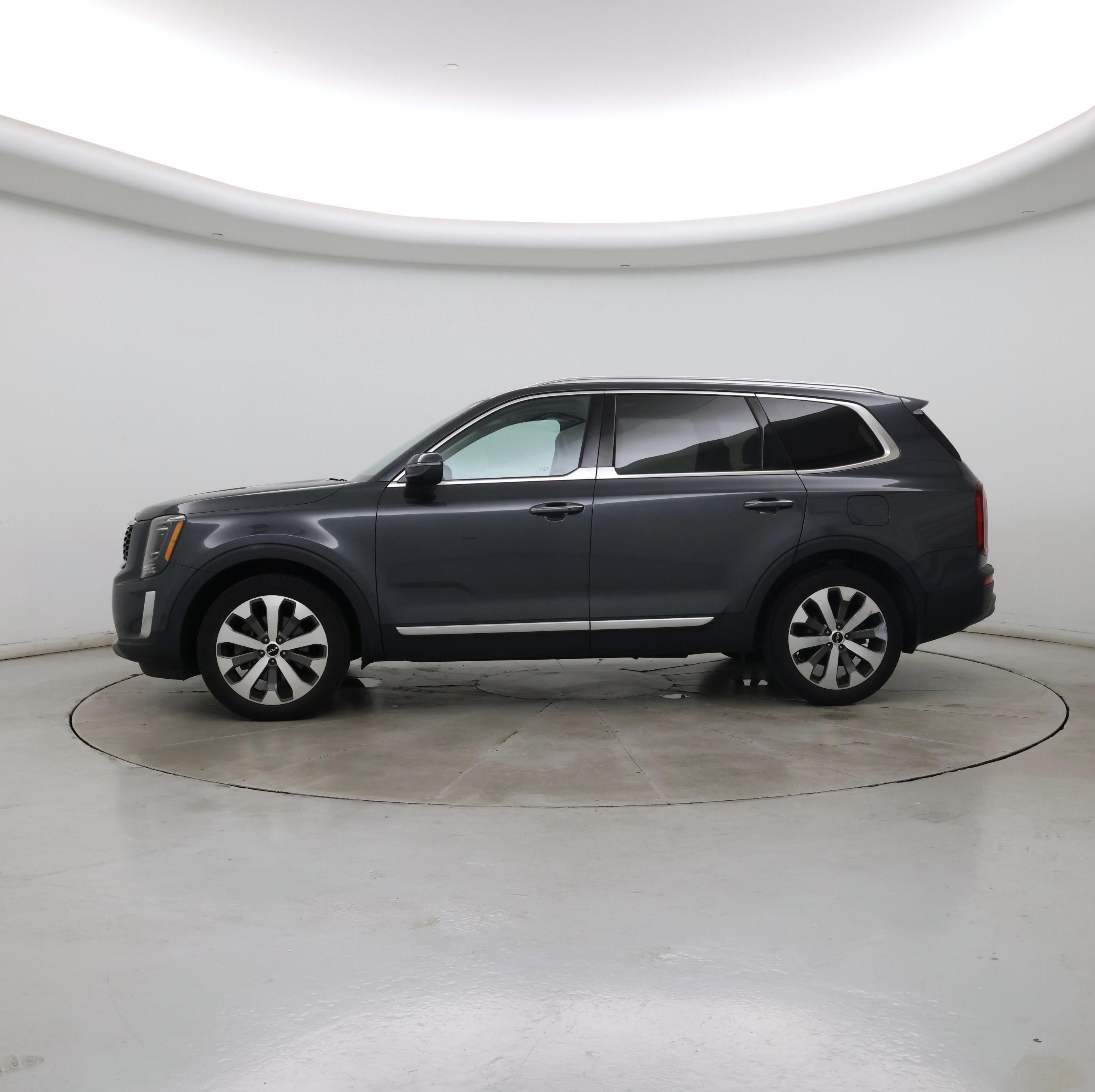 Thumbnail: 2022 Kia Telluride - 3