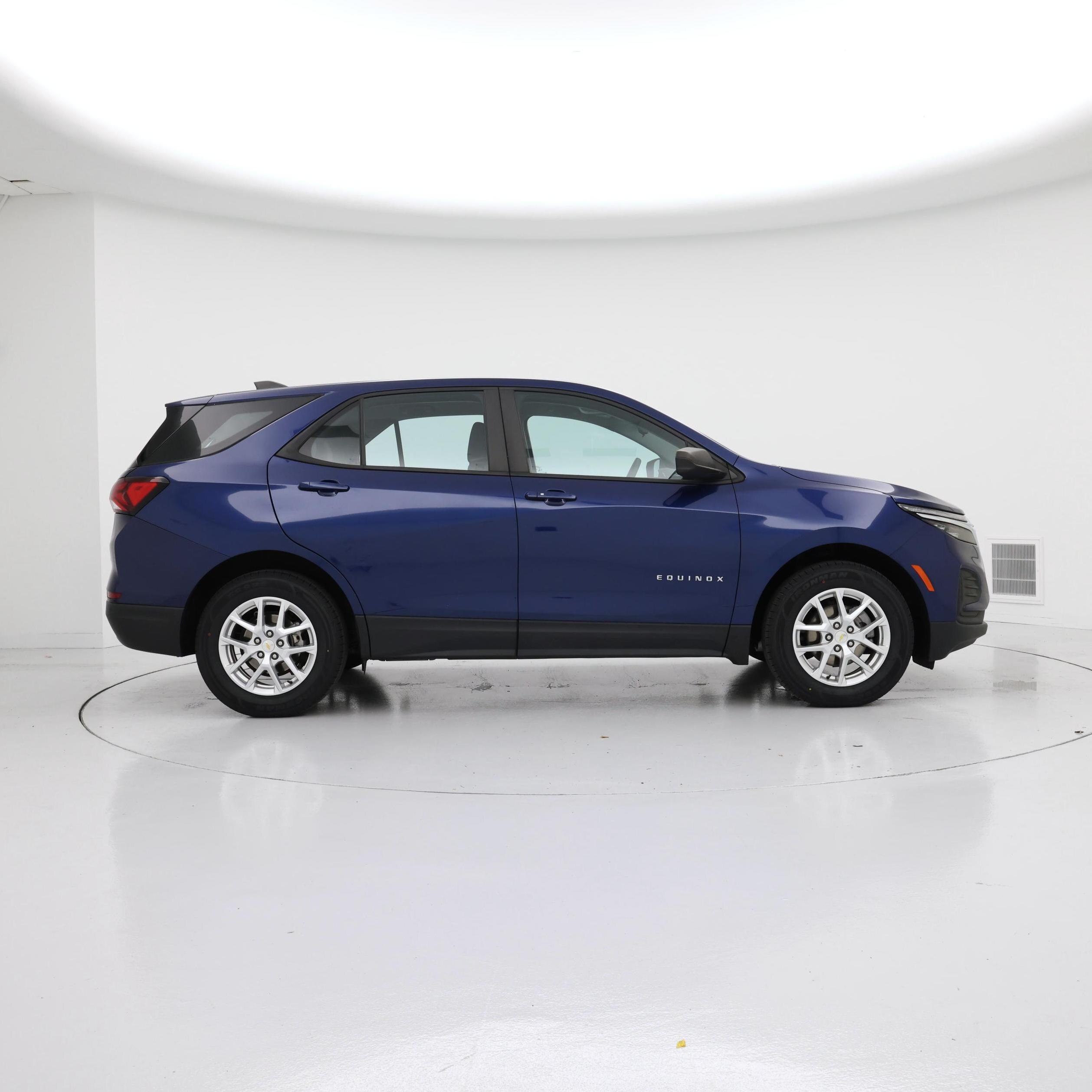 Thumbnail: 2022 Chevrolet Equinox - 7