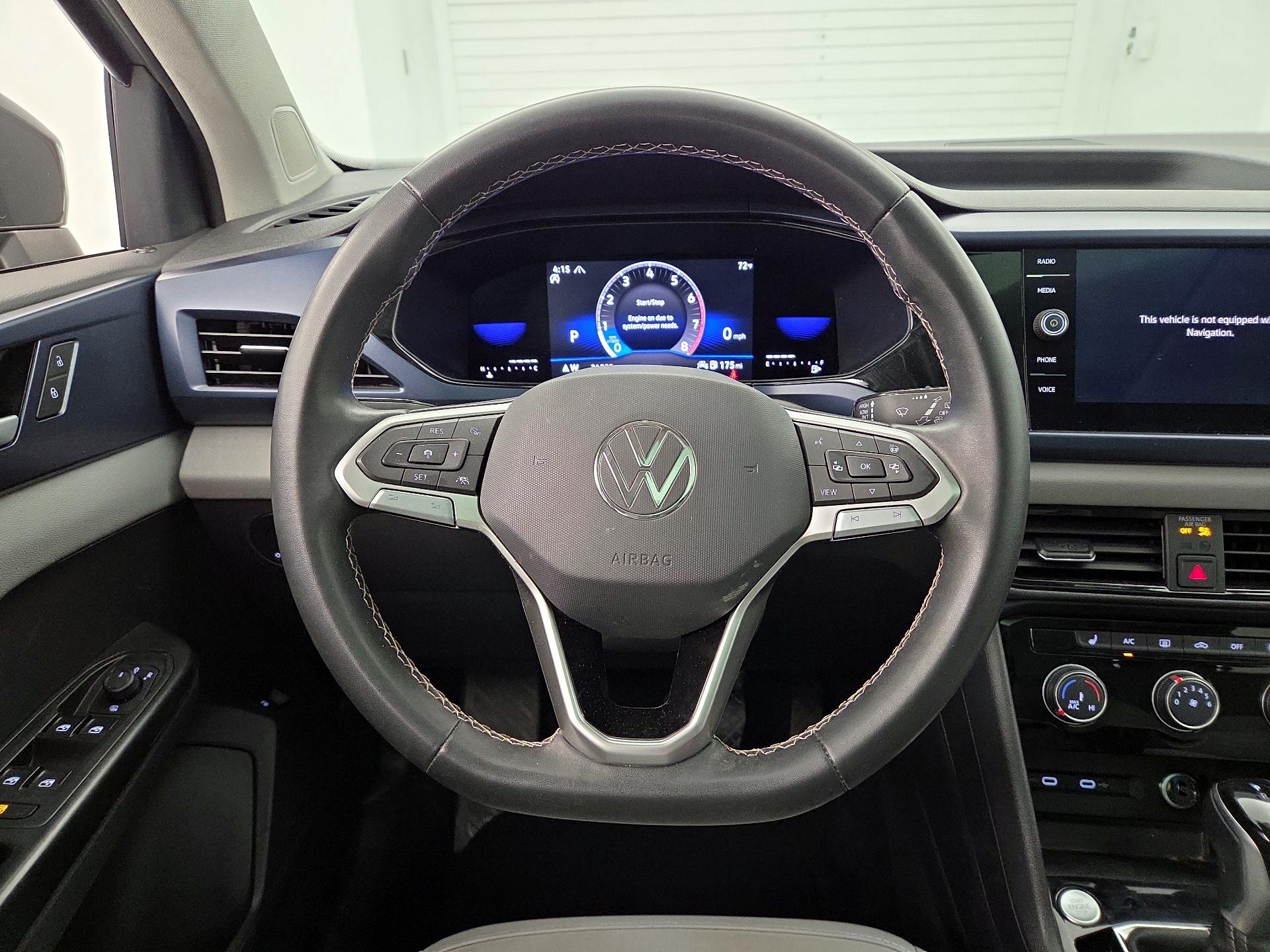 Thumbnail: 2023 Volkswagen Taos - 10