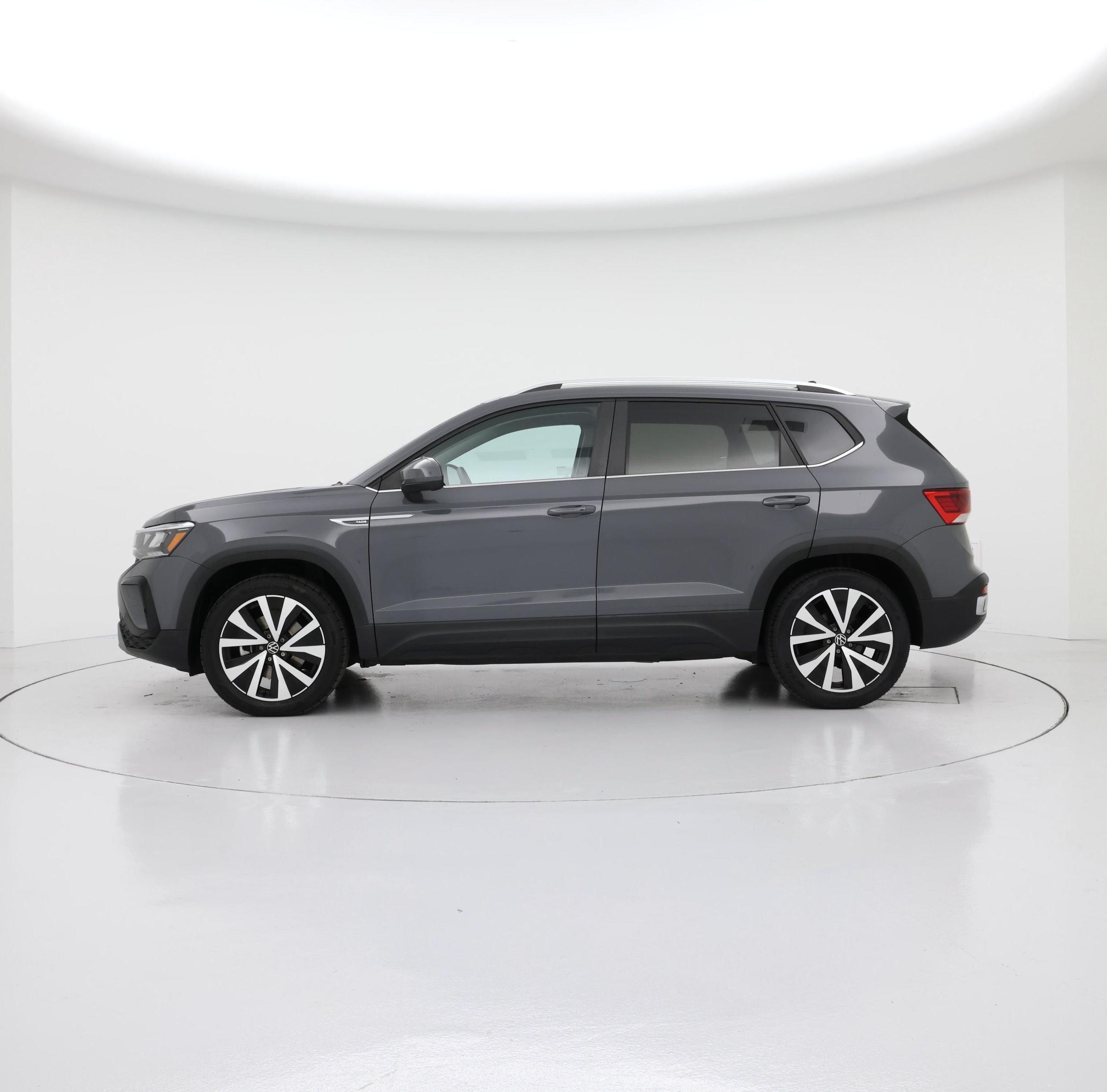 Thumbnail: 2023 Volkswagen Taos - 3