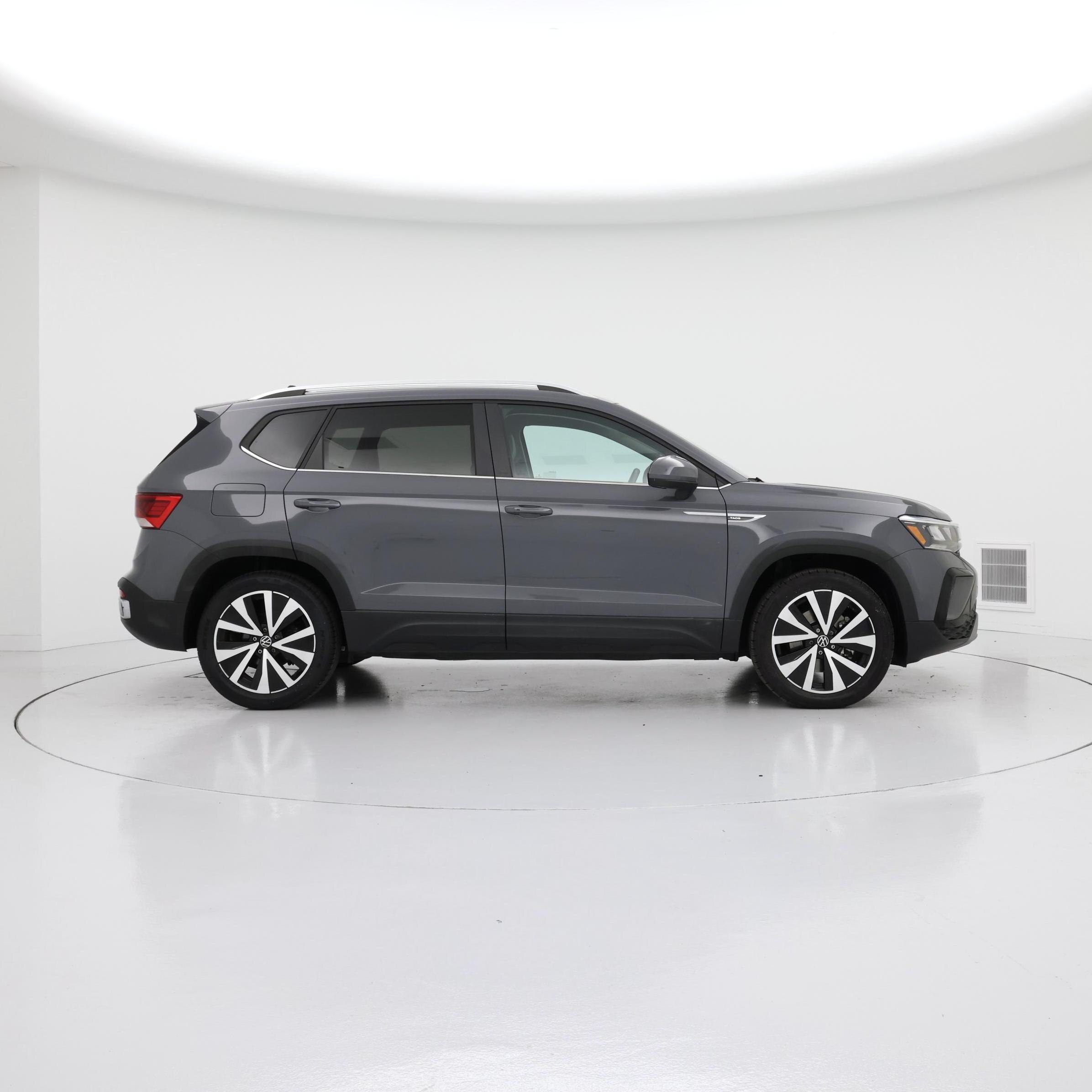 Thumbnail: 2023 Volkswagen Taos - 7