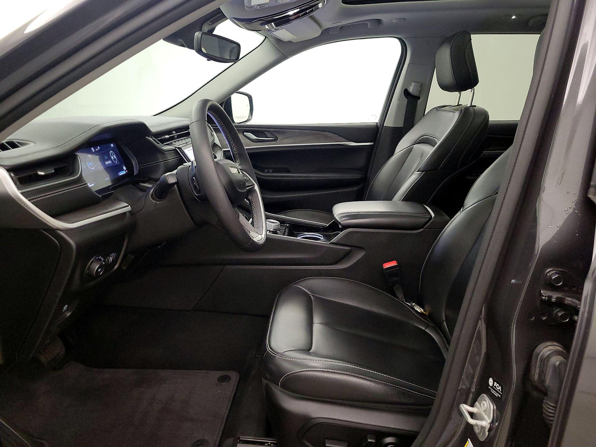 Thumbnail: 2023 Jeep Grand Cherokee - 11