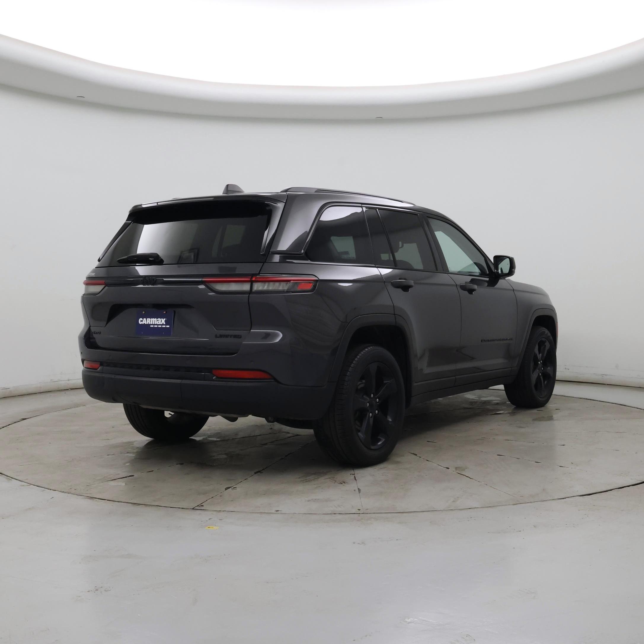 Thumbnail: 2023 Jeep Grand Cherokee - 8