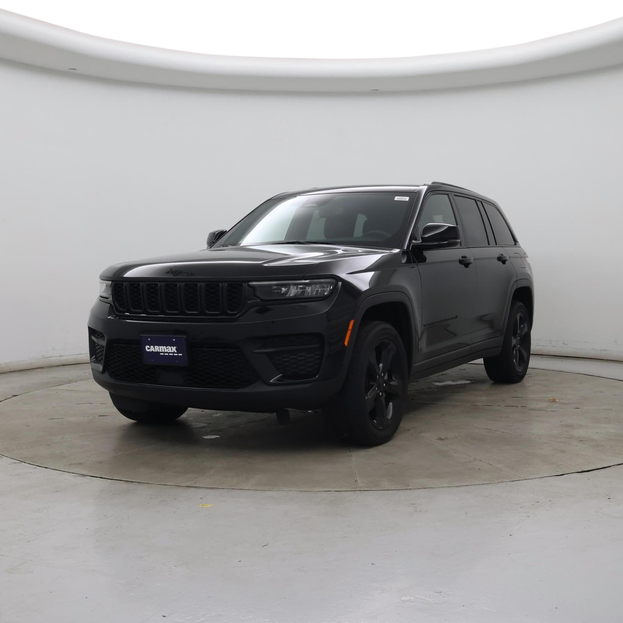Thumbnail: 2023 Jeep Grand Cherokee - 4