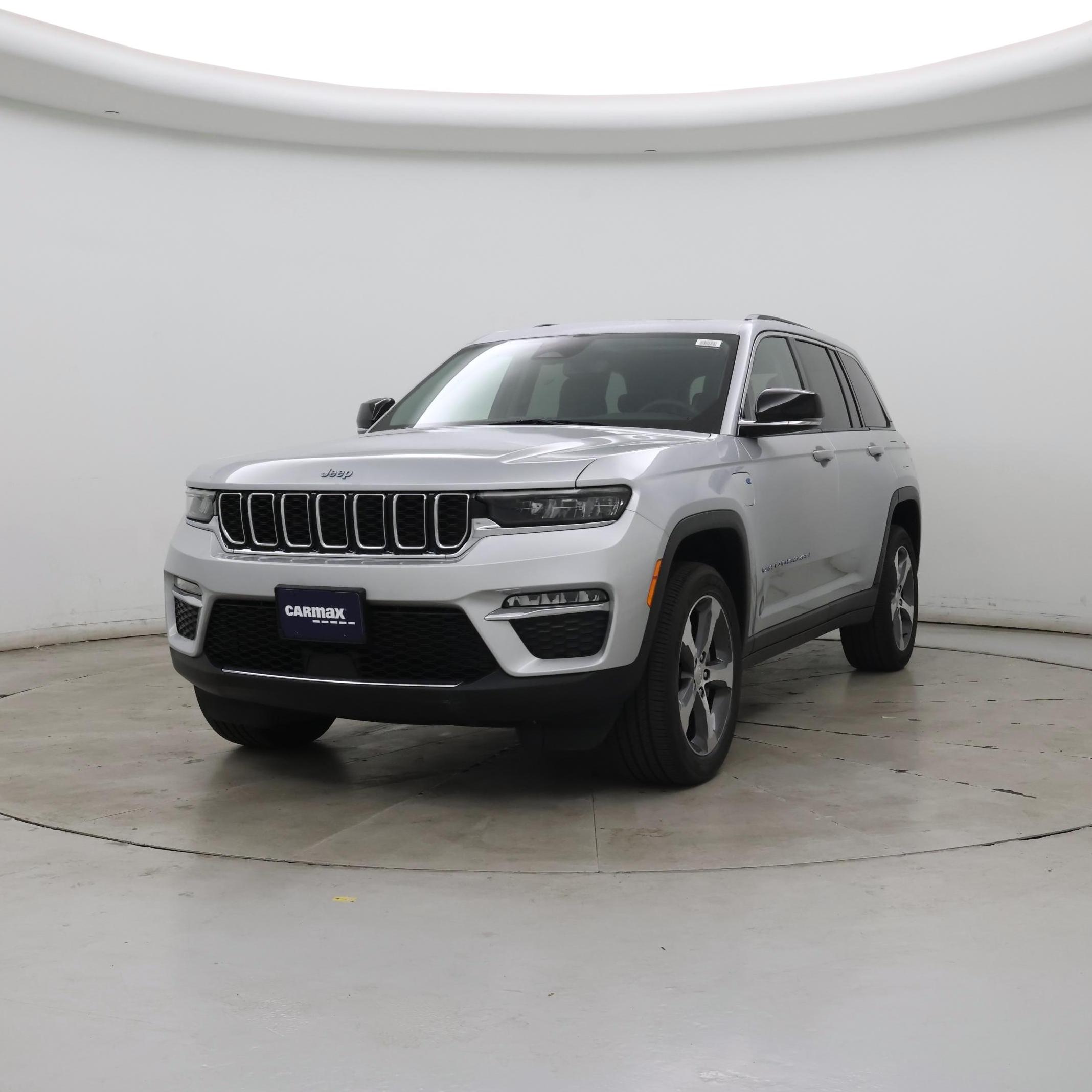 Thumbnail: 2023 Jeep Grand Cherokee - 4