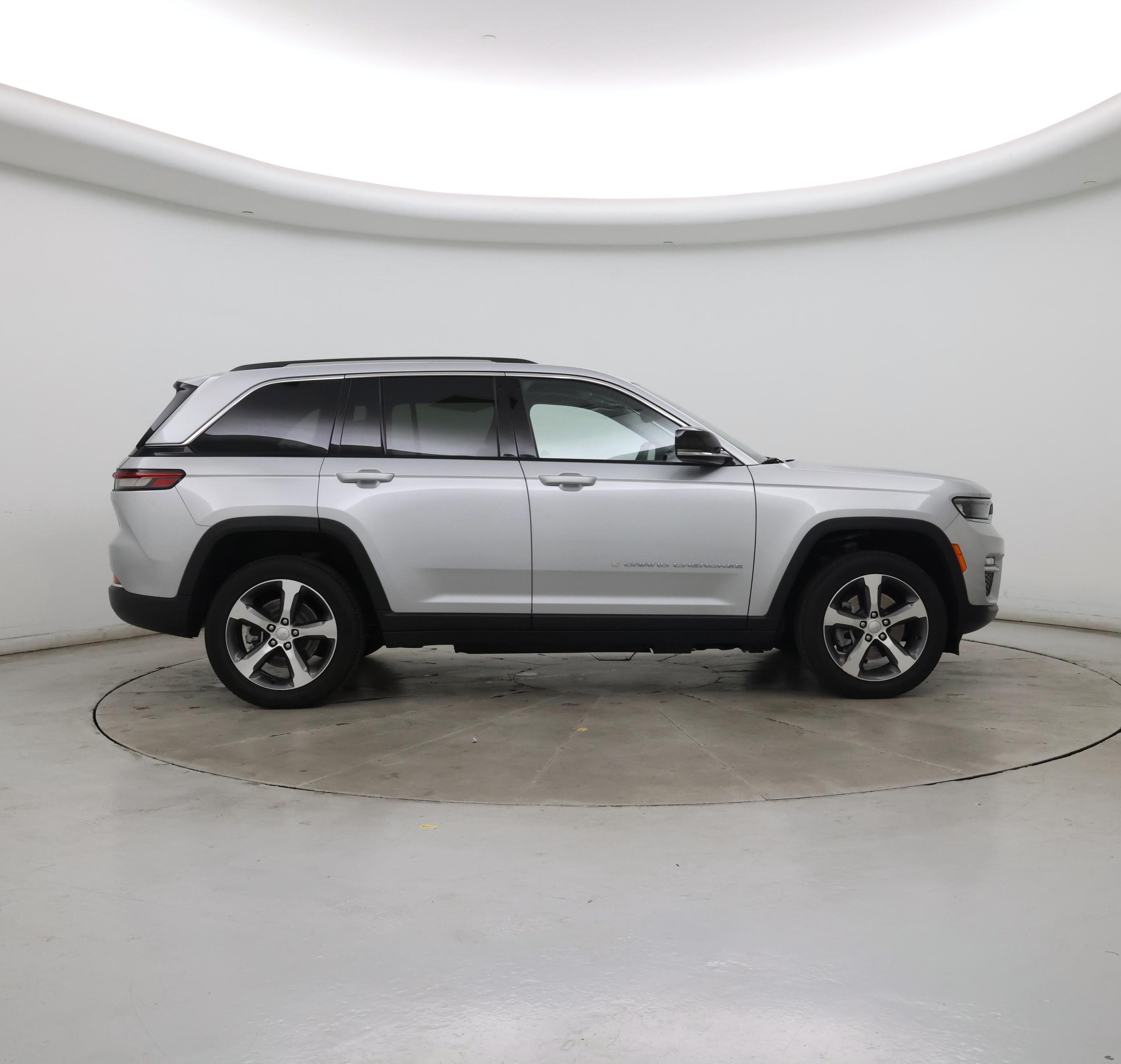 Thumbnail: 2023 Jeep Grand Cherokee - 7