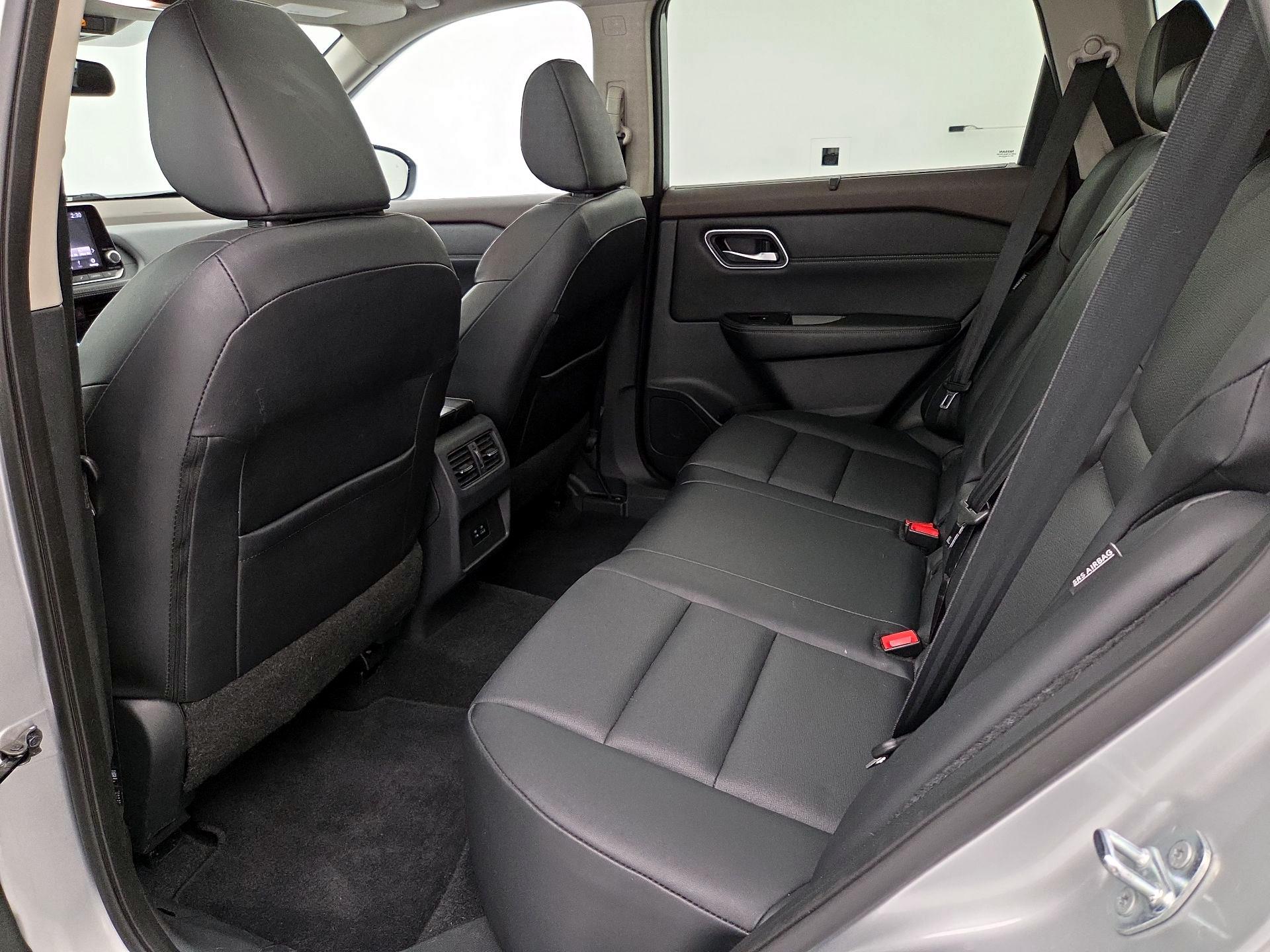 Thumbnail: 2021 Nissan Rogue - 20