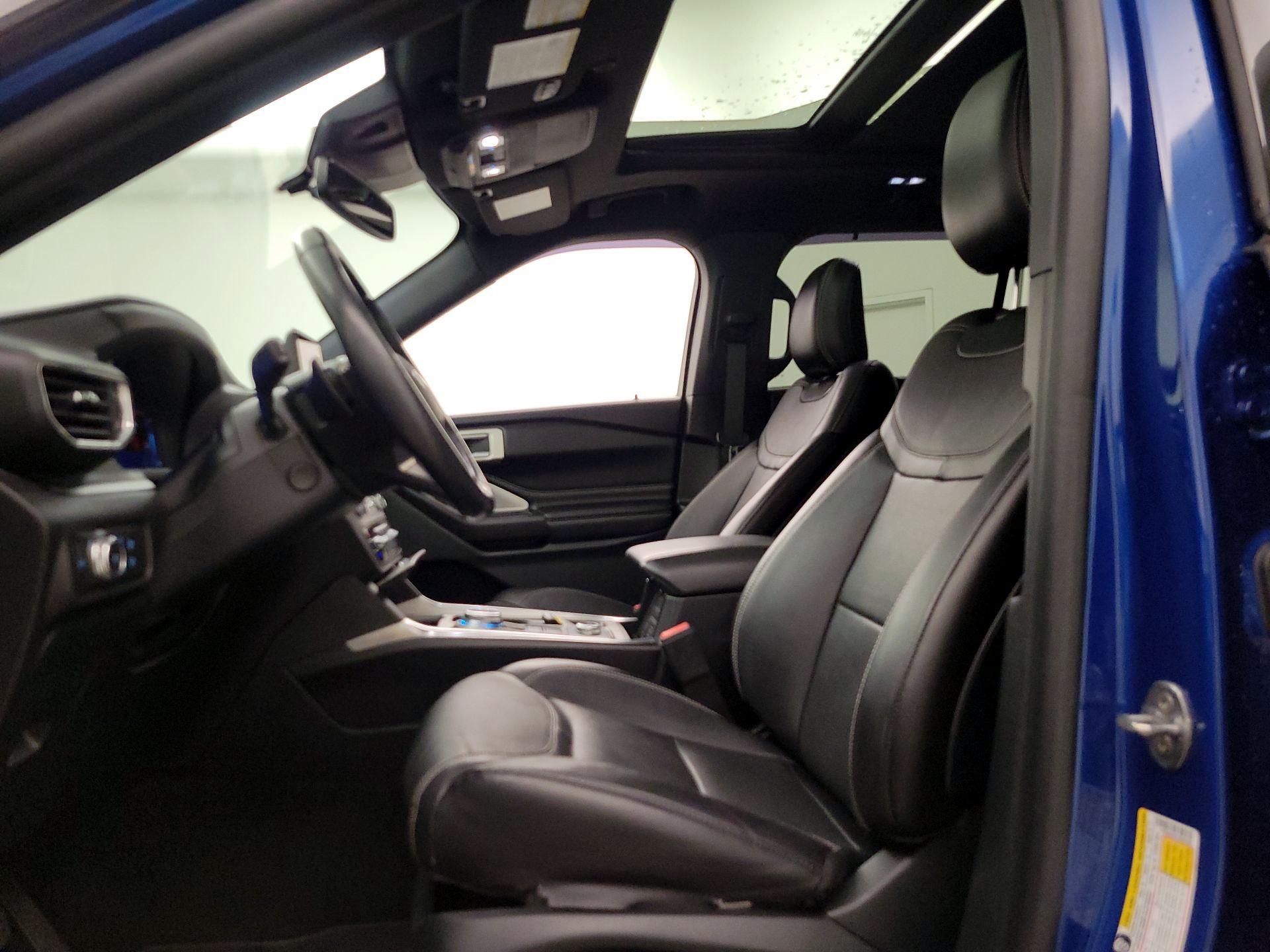 Thumbnail: 2020 Ford Explorer - 11