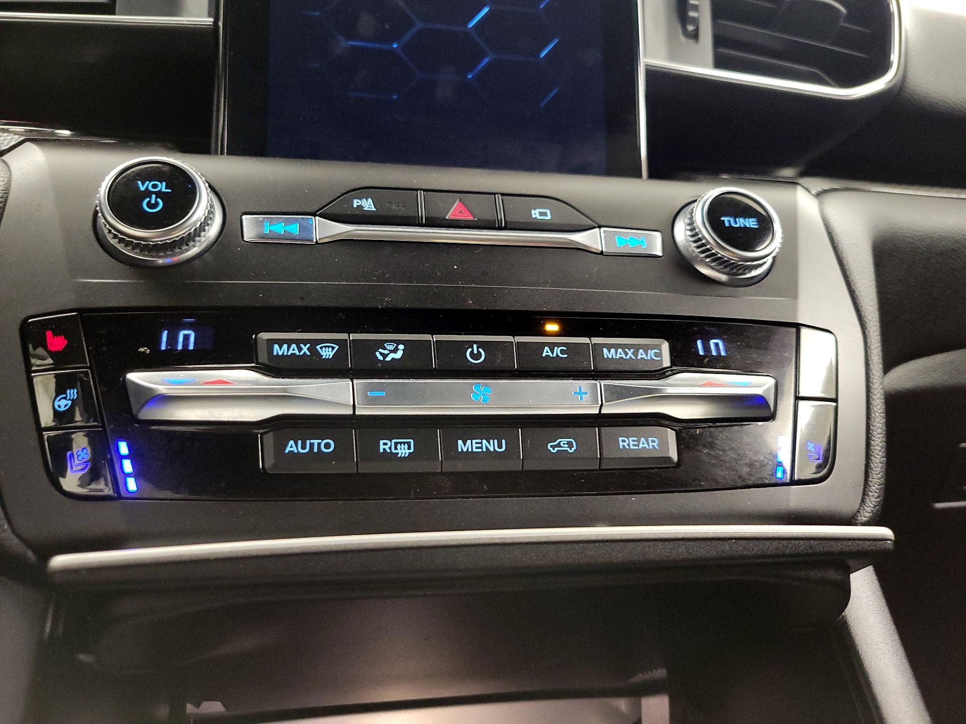 Thumbnail: 2020 Ford Explorer - 17