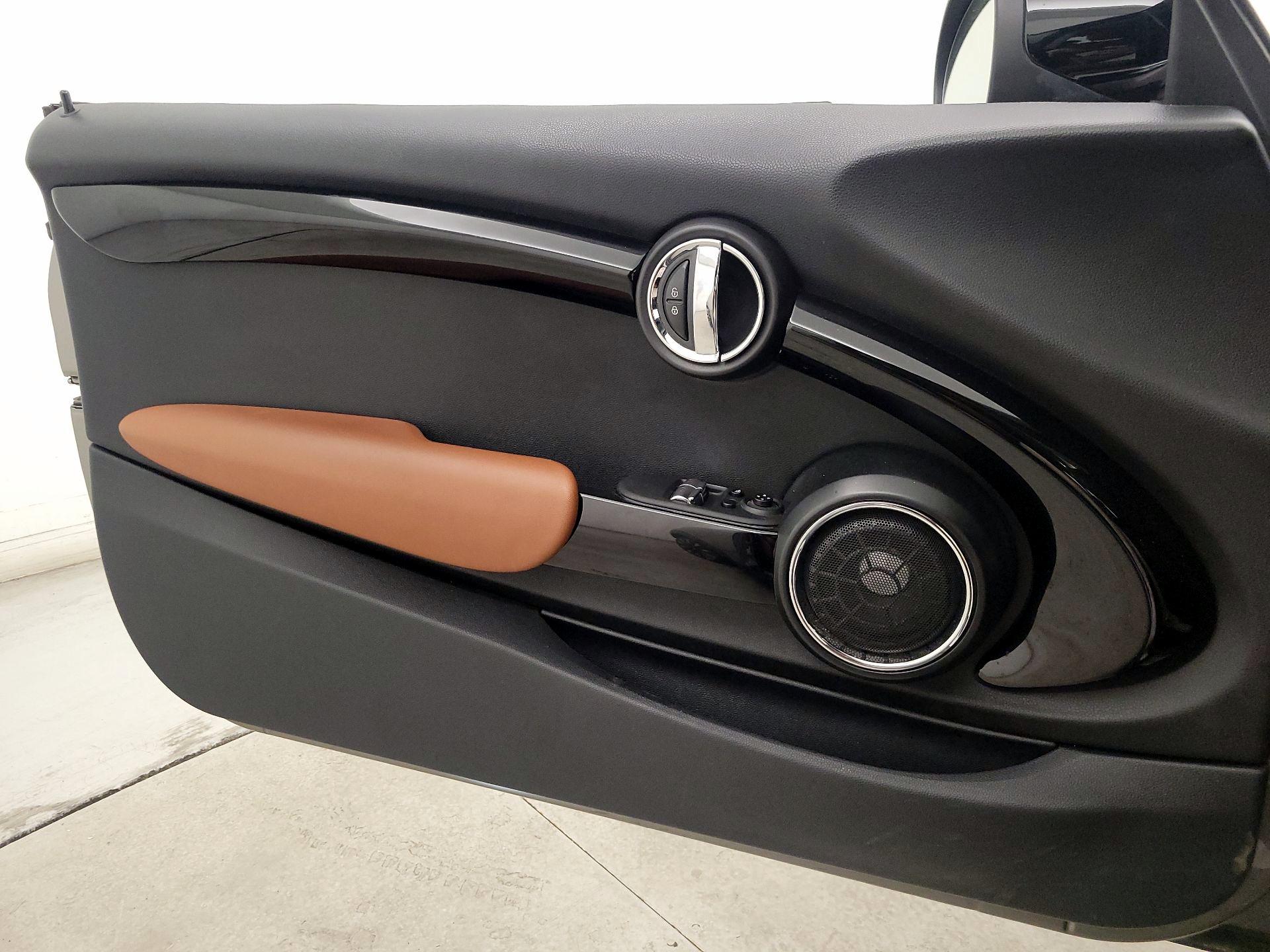 Thumbnail: 2020 MINI Cooper Hardtop - 12