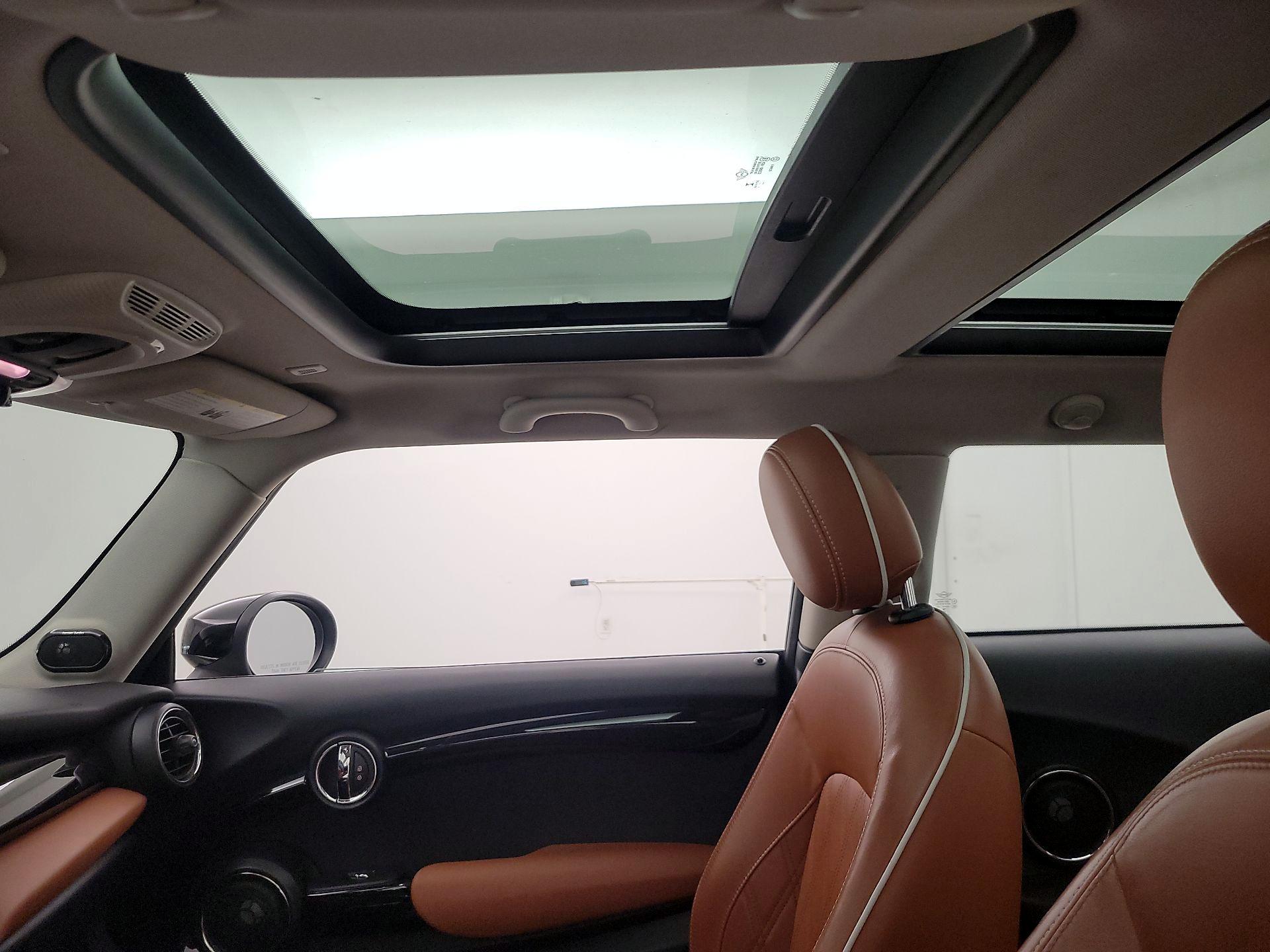 Thumbnail: 2020 MINI Cooper Hardtop - 19