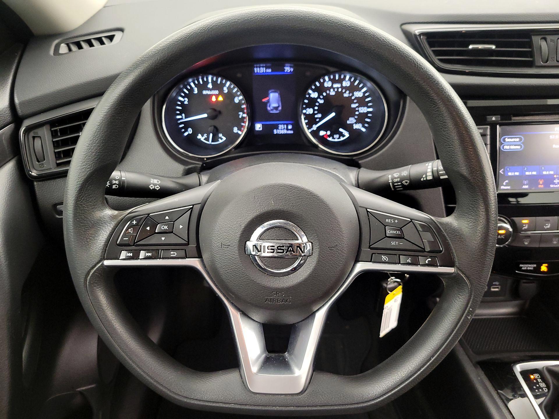 Thumbnail: 2018 Nissan Rogue - 10