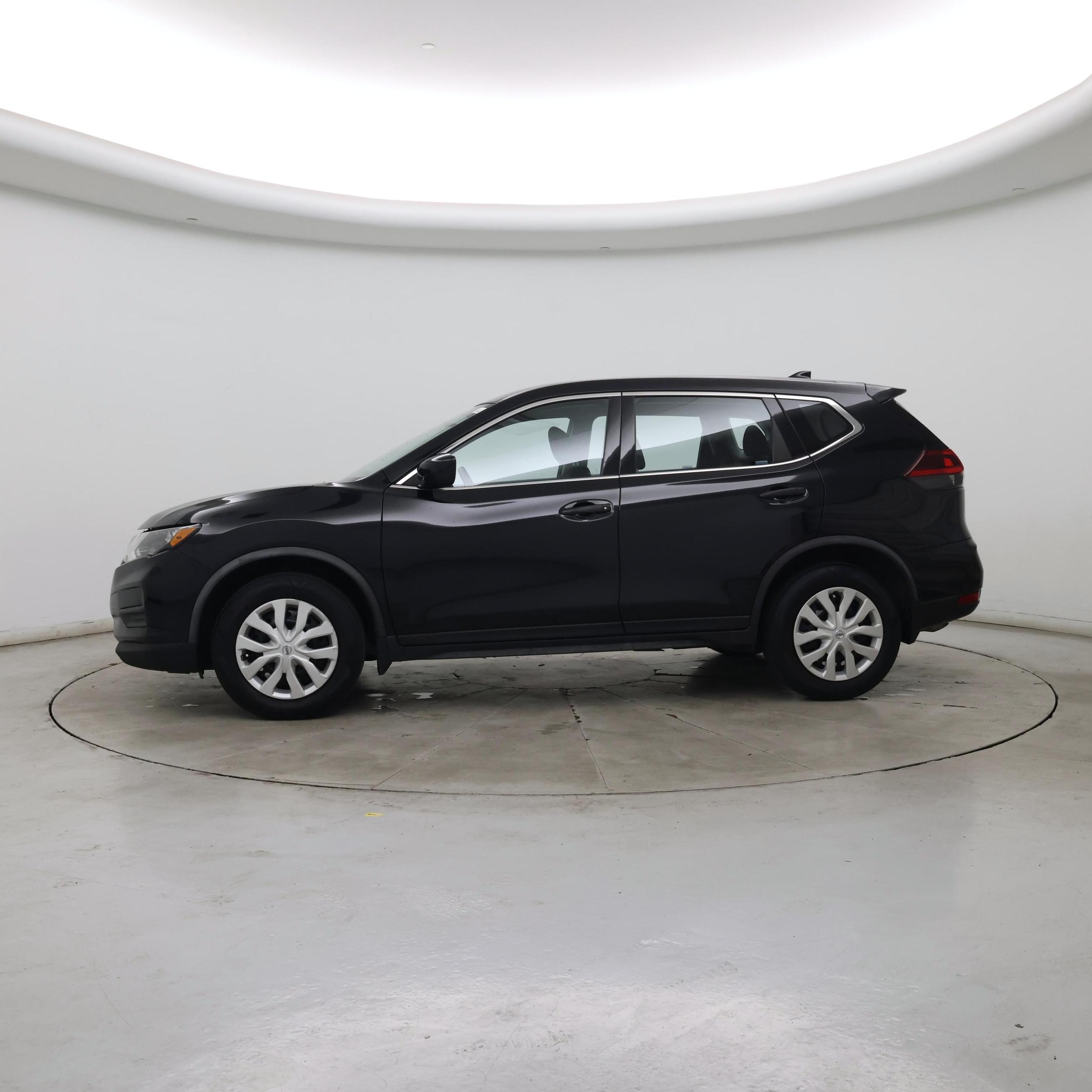 Thumbnail: 2018 Nissan Rogue - 3