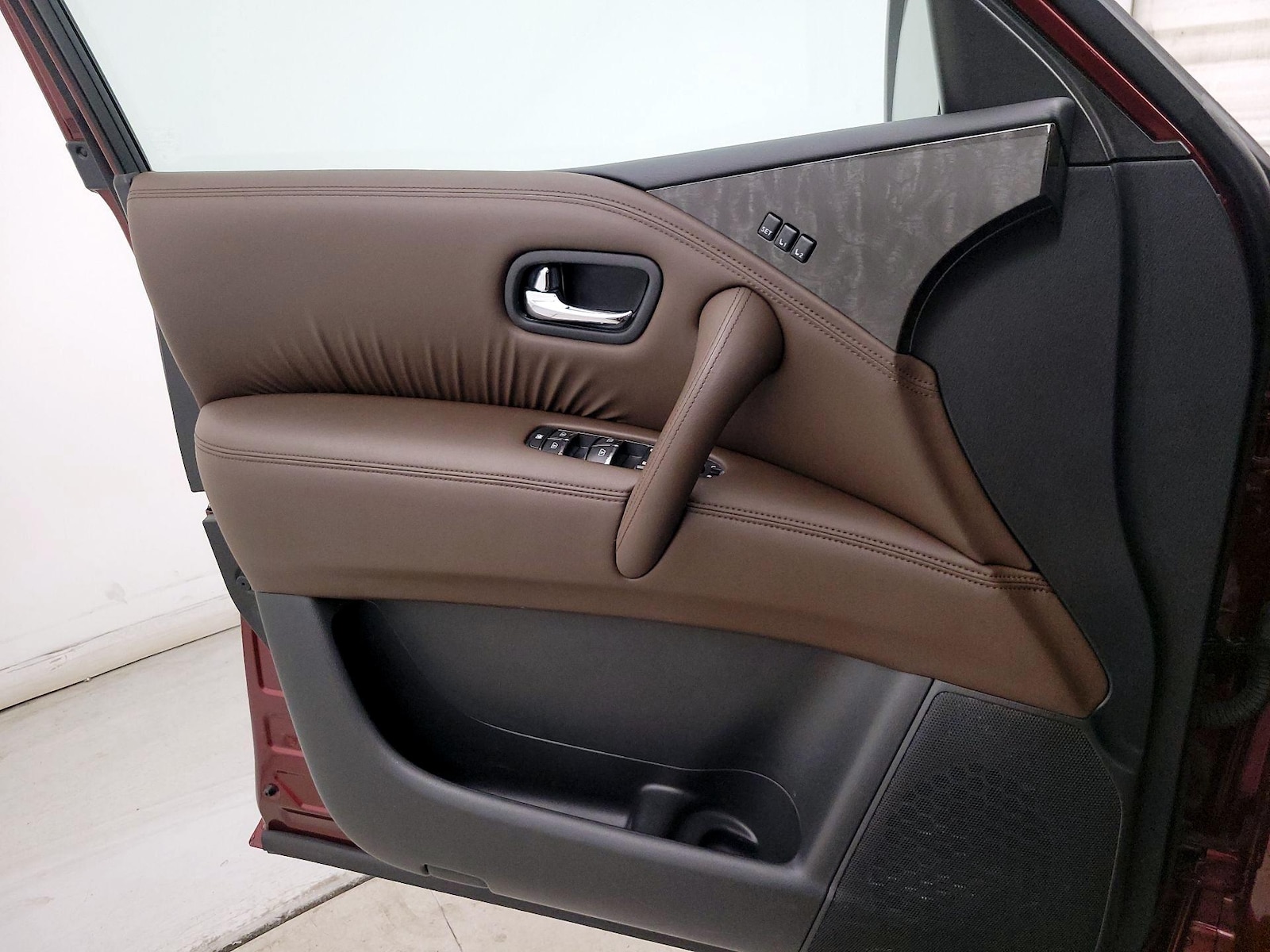 2023 Nissan Armada Platinum - Photo 13
