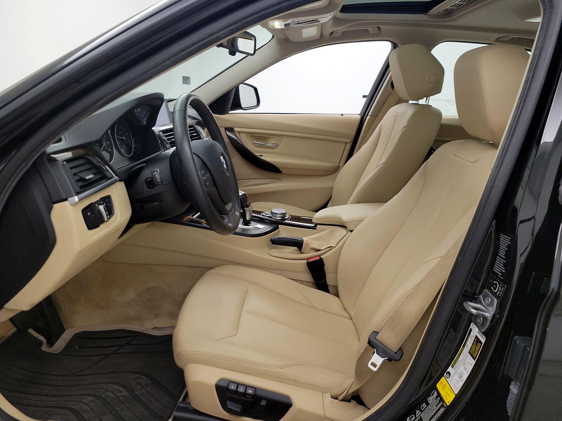 Thumbnail: 2015 BMW 3 Series - 11