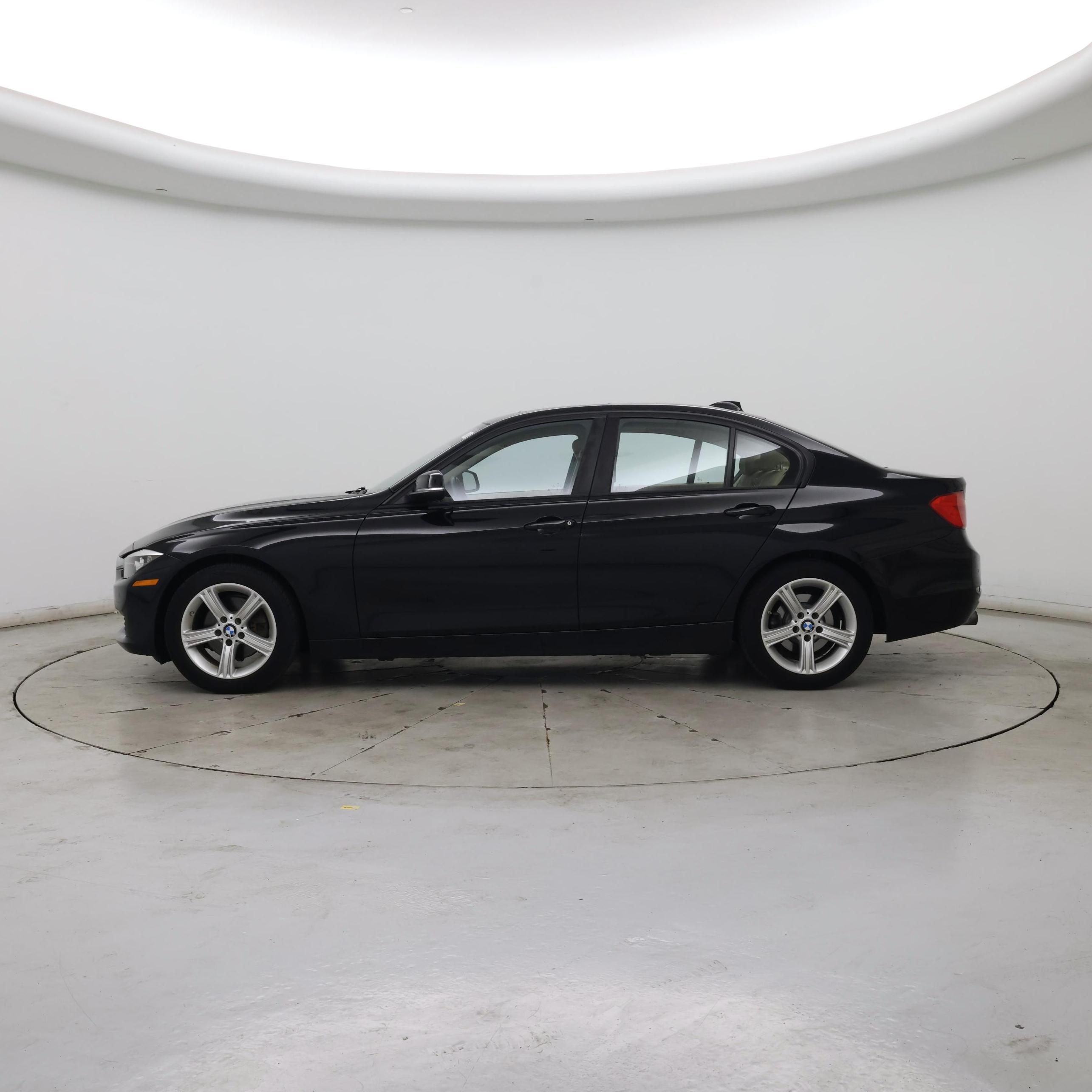 Thumbnail: 2015 BMW 3 Series - 3