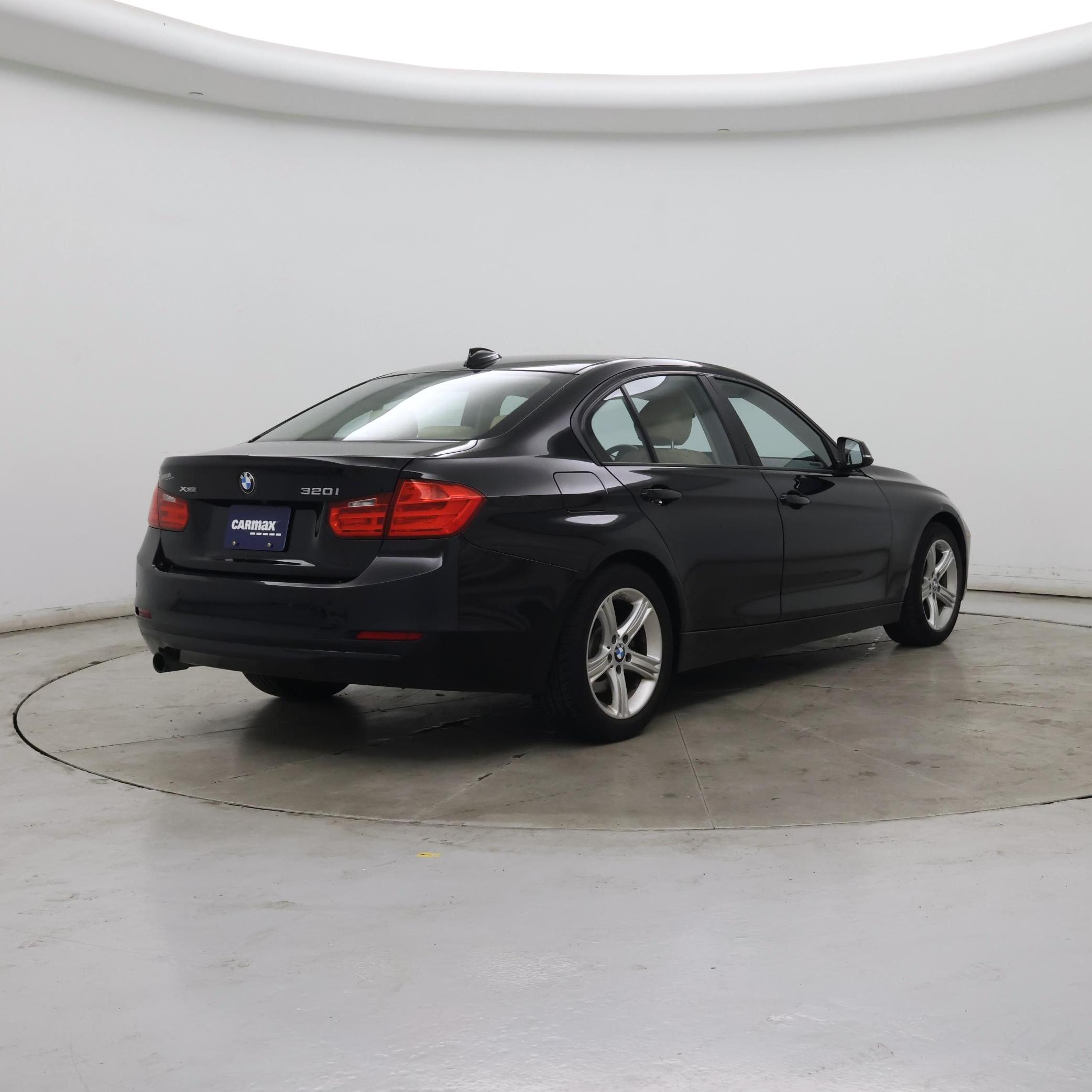 Thumbnail: 2015 BMW 3 Series - 8