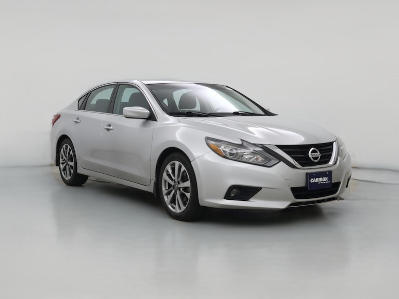 2017 Nissan Altima SR