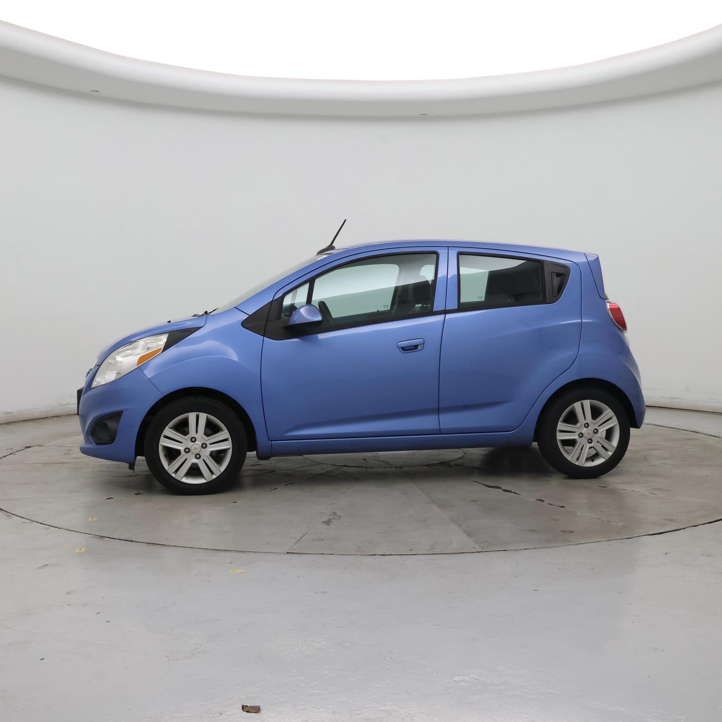Thumbnail: 2014 Chevrolet Spark - 3