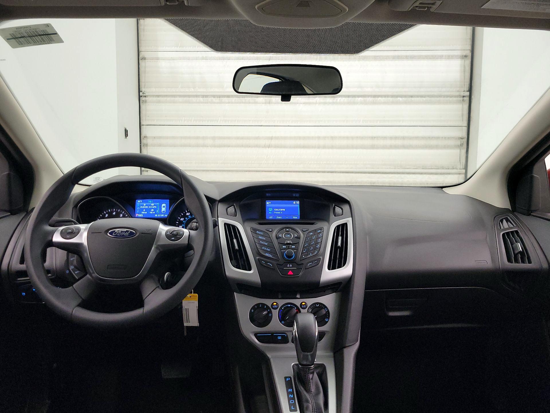 Thumbnail: 2014 Ford Focus - 9