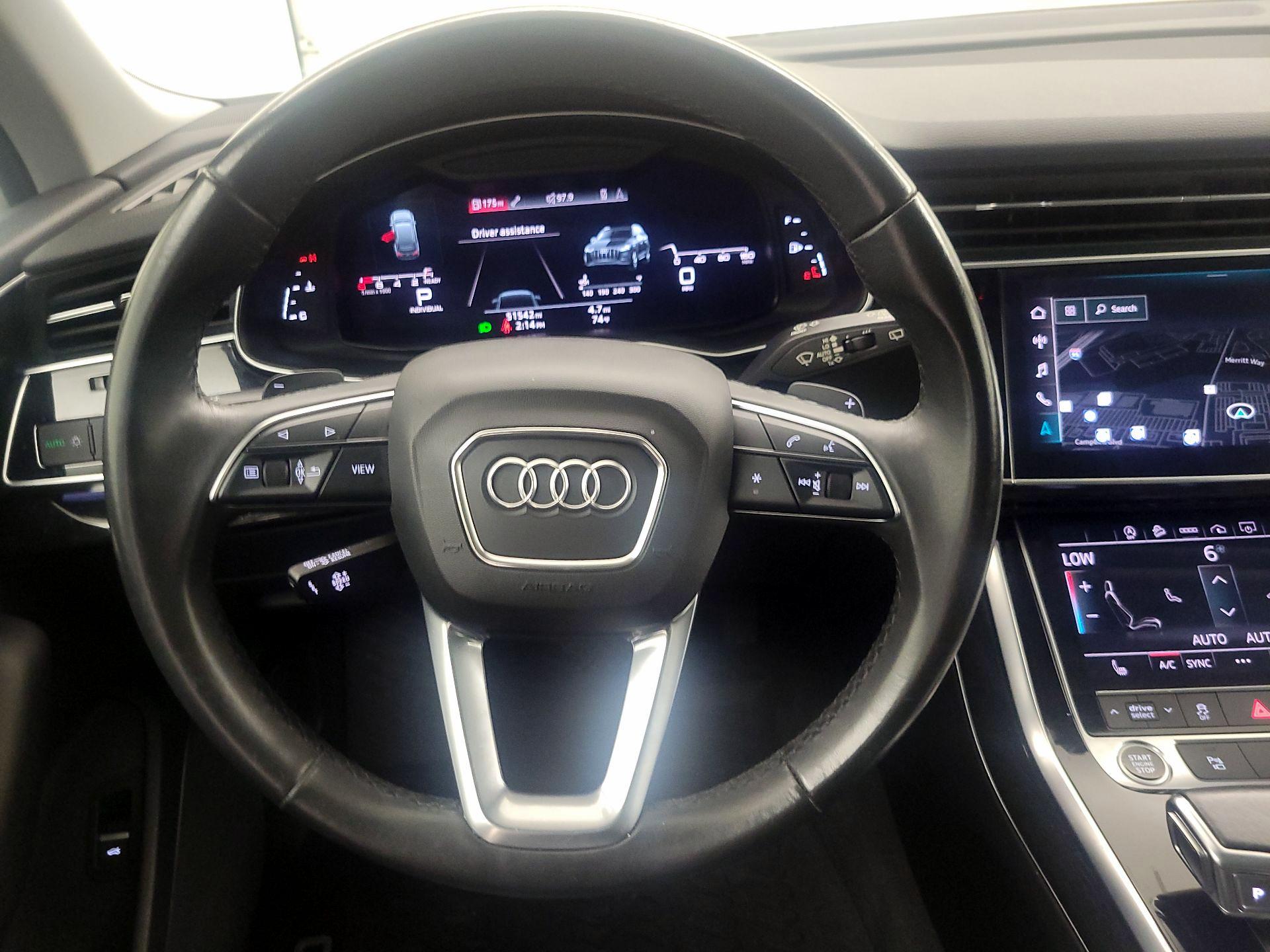 Thumbnail: 2021 Audi Q7 - 10