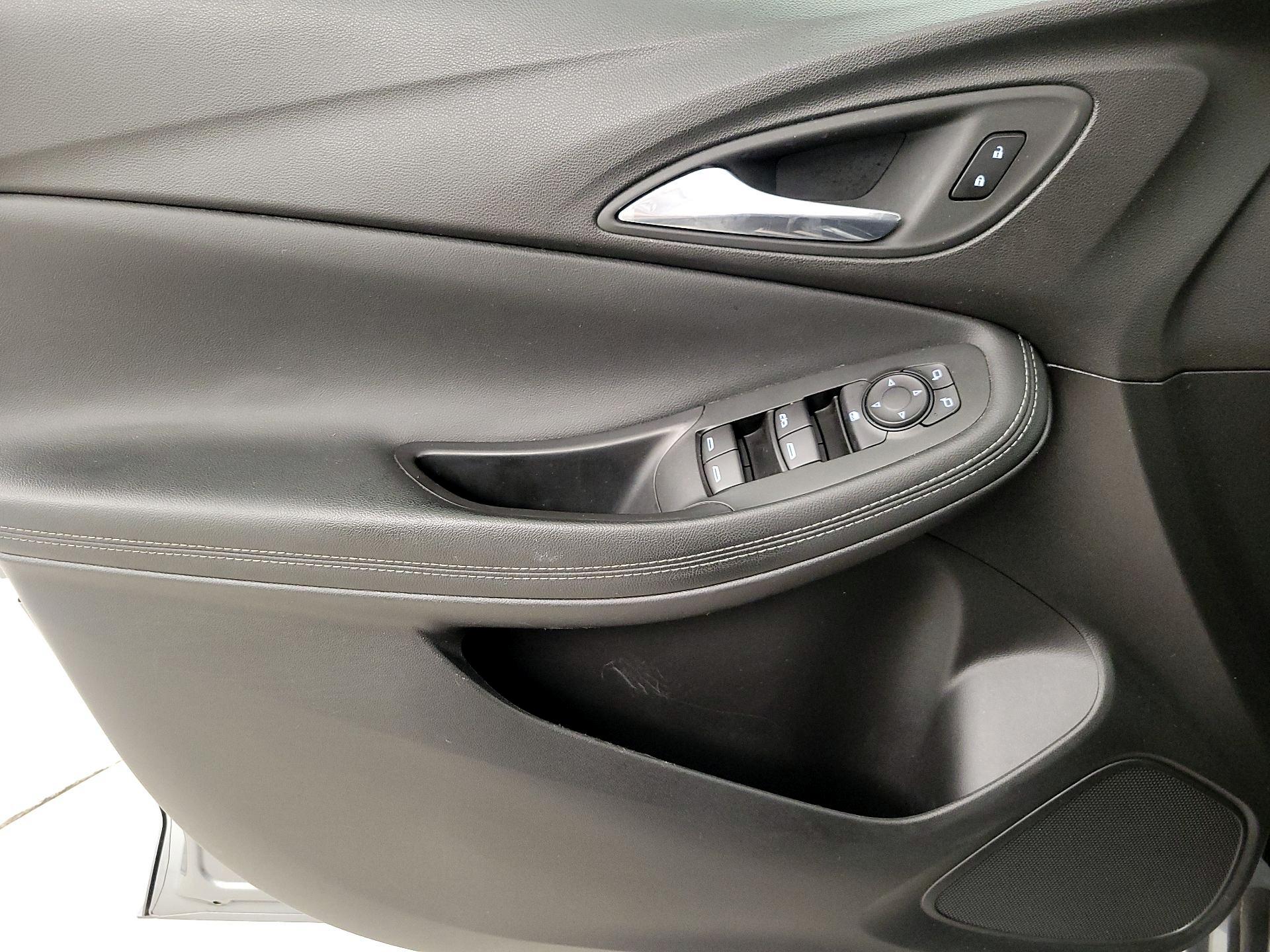 Thumbnail: 2022 Buick Encore GX - 12