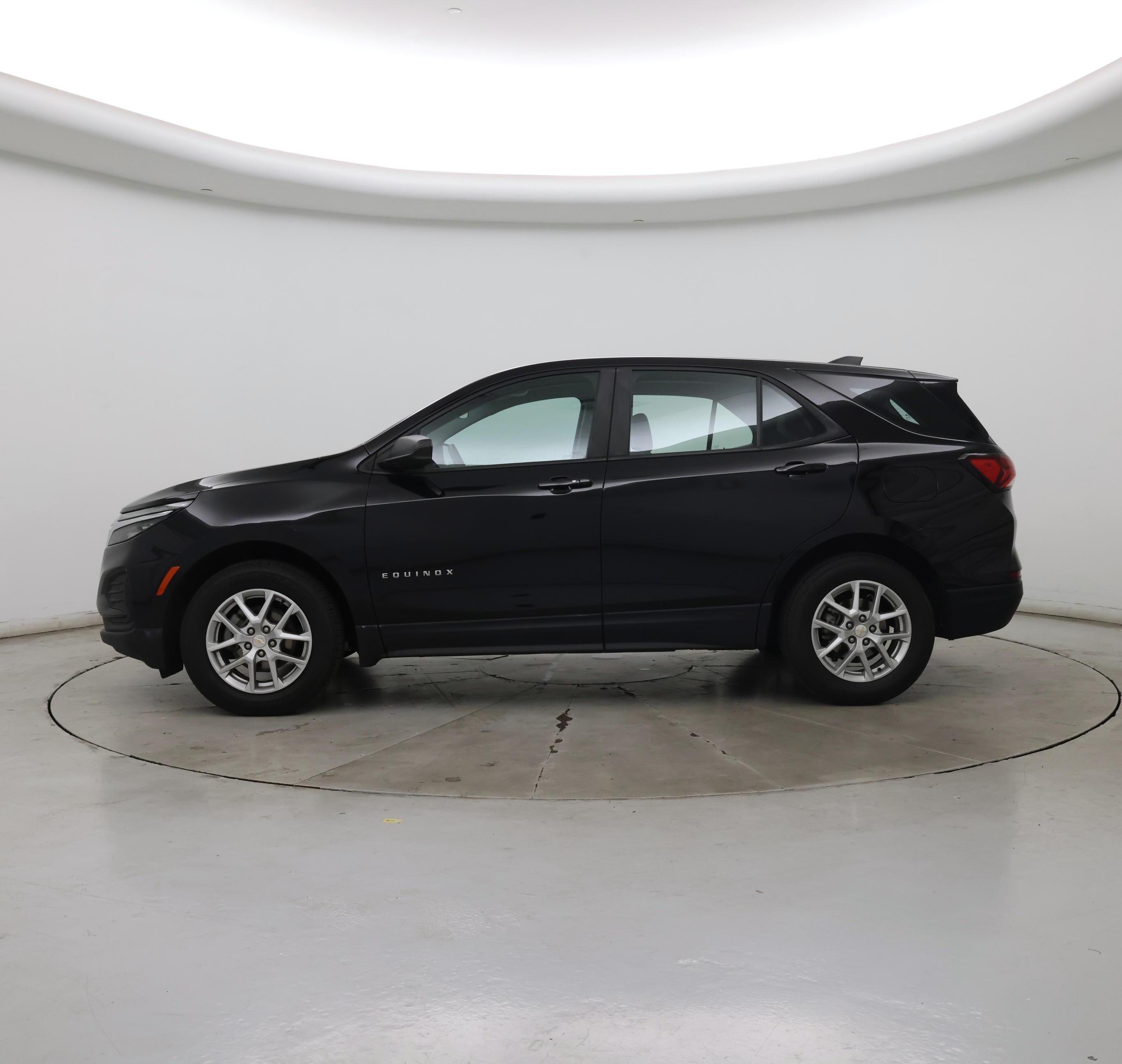 Thumbnail: 2023 Chevrolet Equinox - 3
