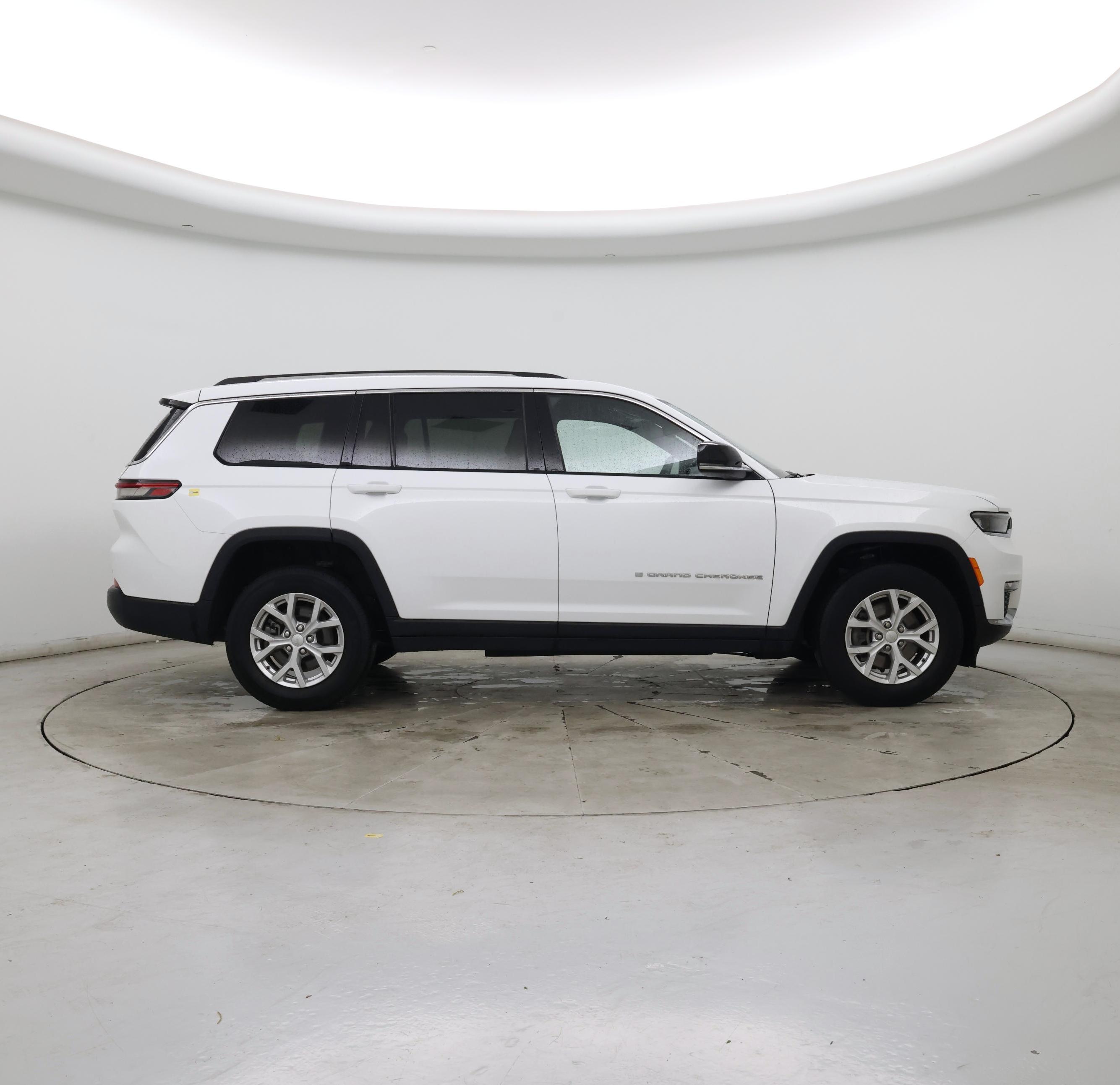 Thumbnail: 2023 Jeep Grand Cherokee L - 7