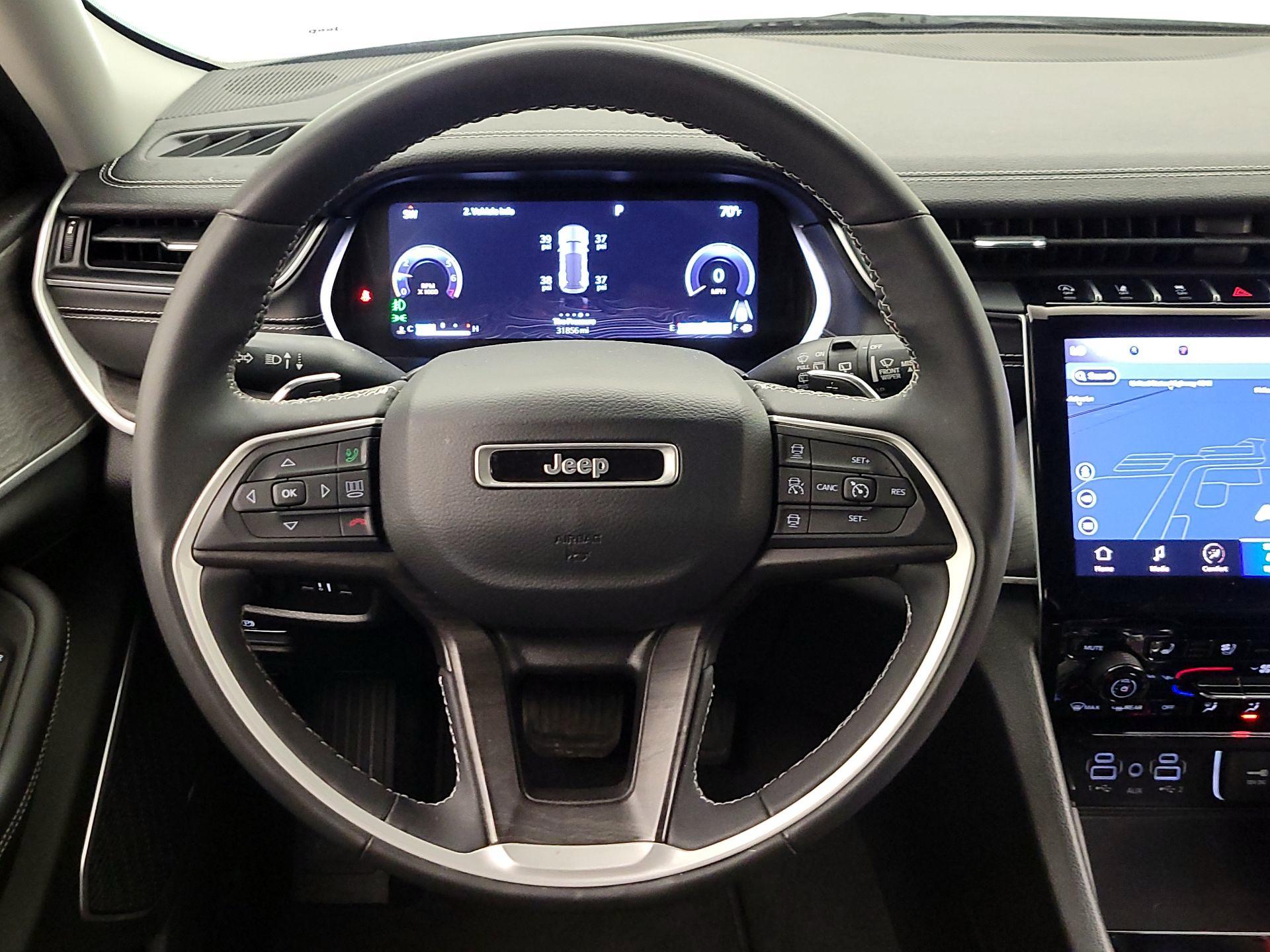 Thumbnail: 2023 Jeep Grand Cherokee - 10