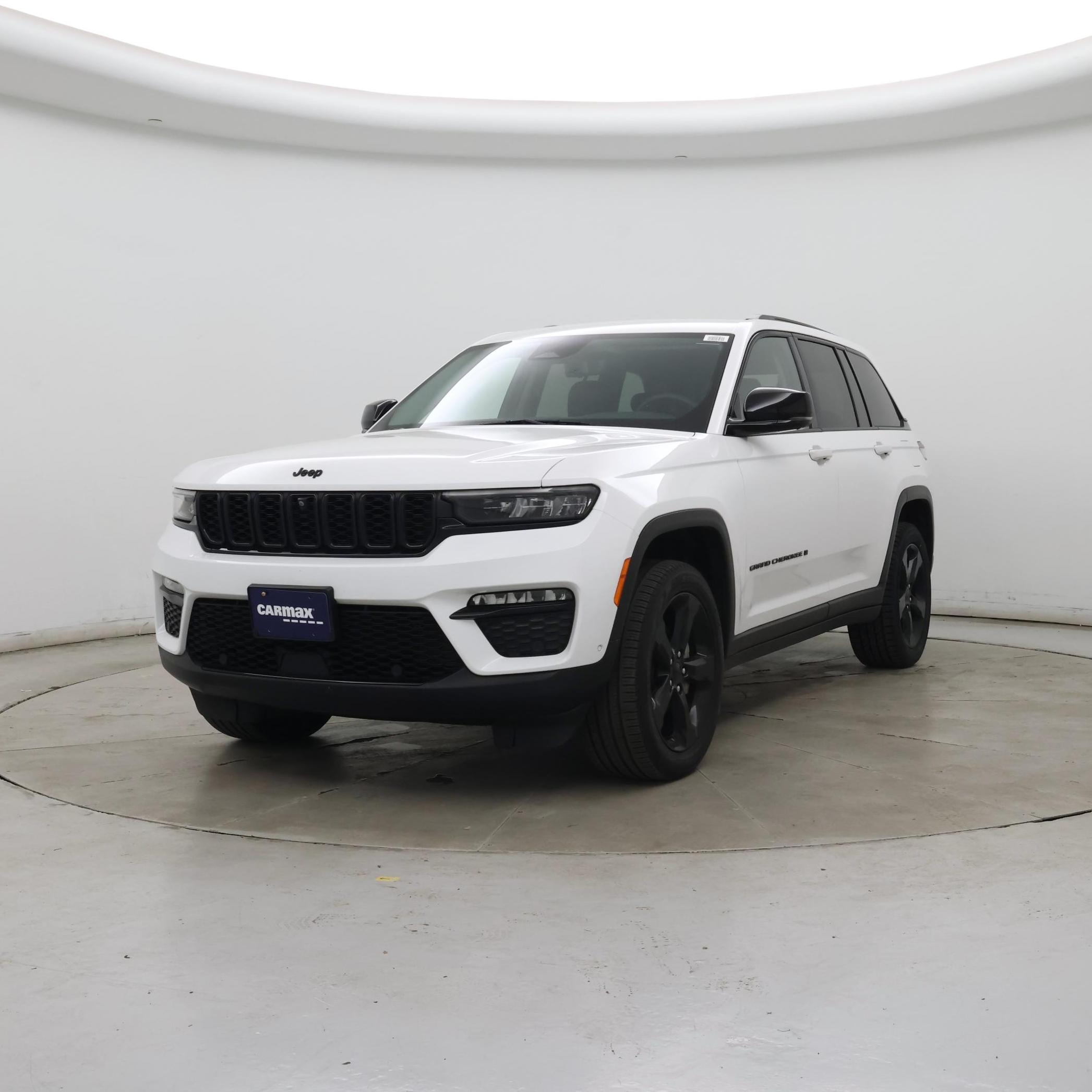 Thumbnail: 2023 Jeep Grand Cherokee - 4