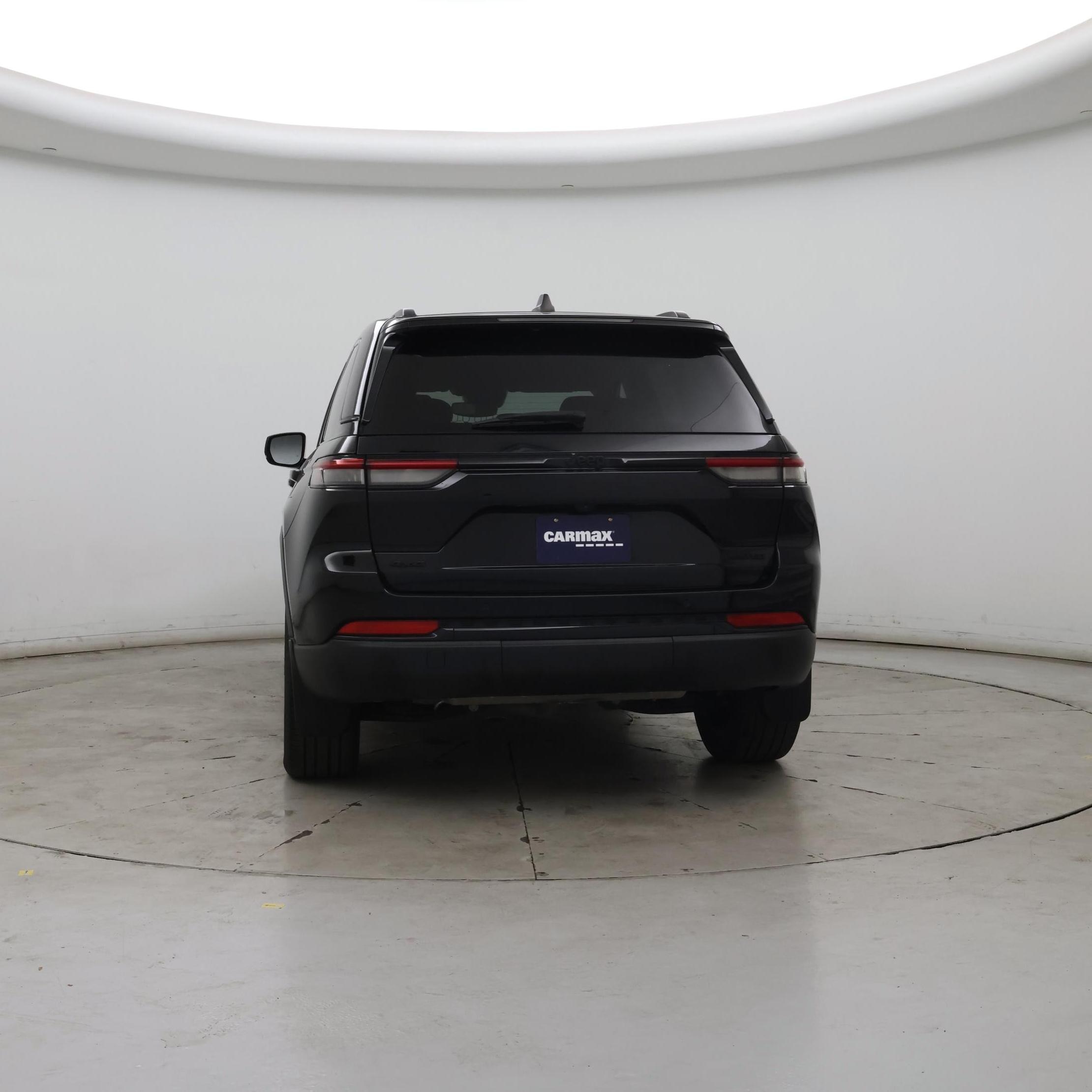 Thumbnail: 2023 Jeep Grand Cherokee - 6
