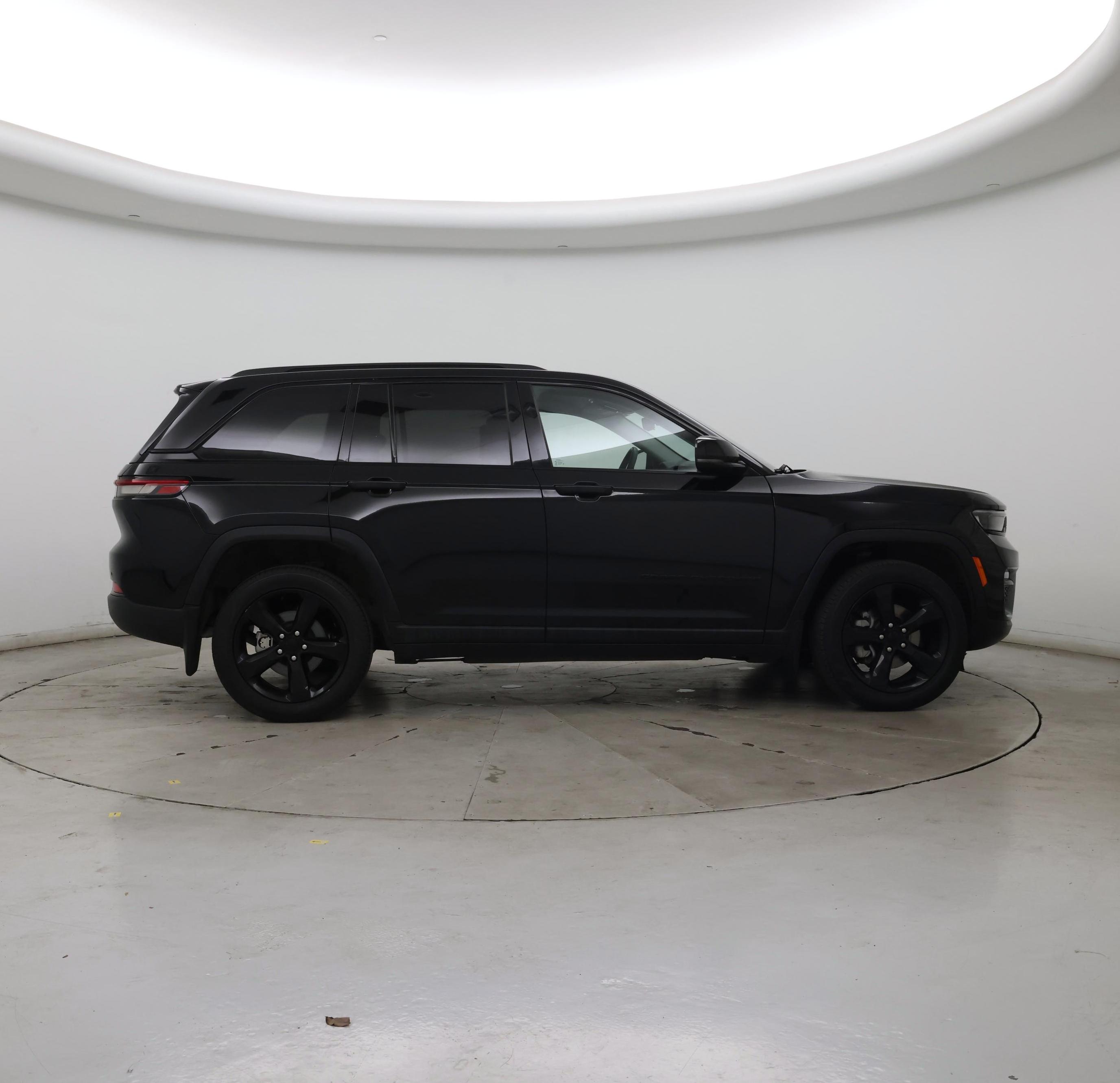 Thumbnail: 2023 Jeep Grand Cherokee - 7
