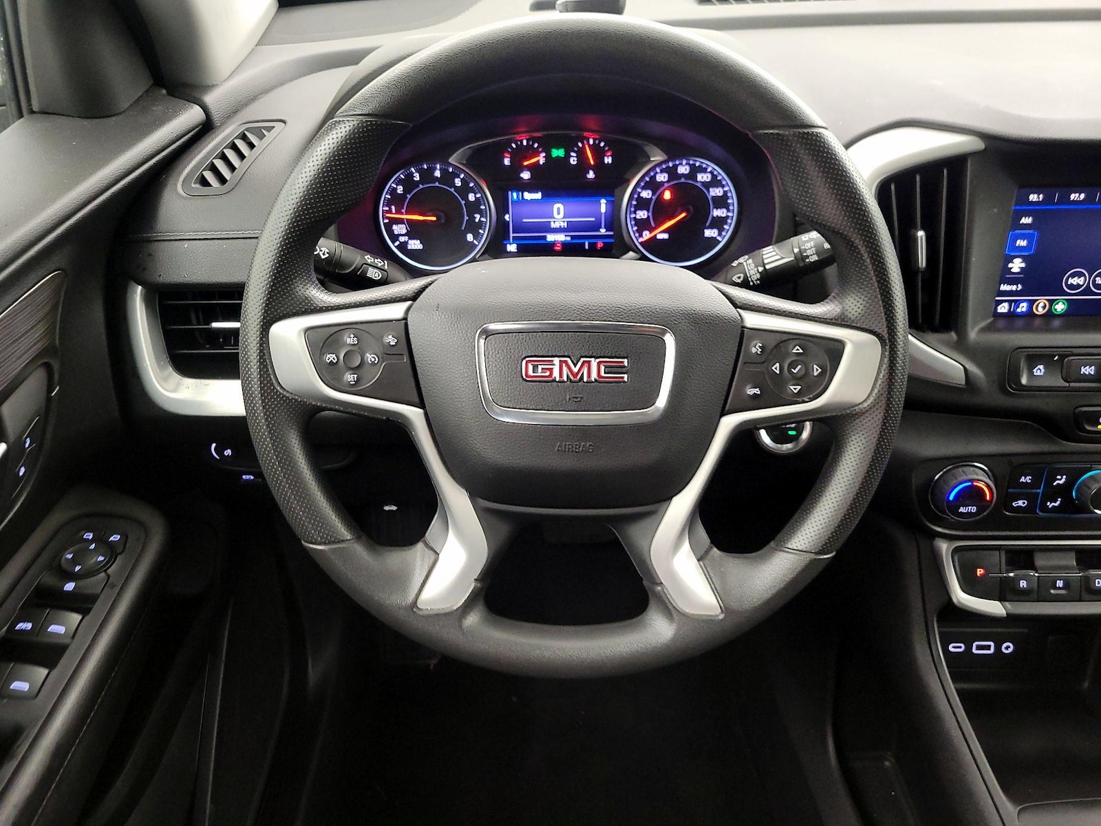 2023 GMC Terrain SLE - Photo 11