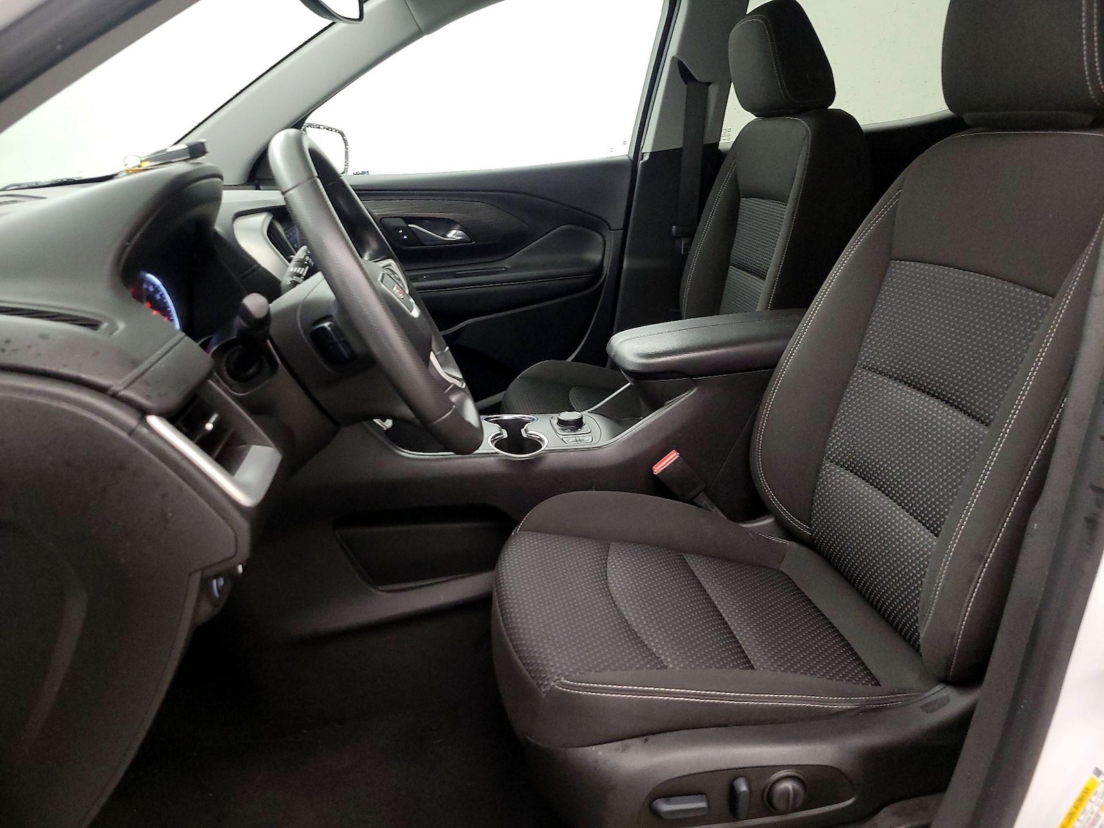 2023 GMC Terrain SLE - Photo 12